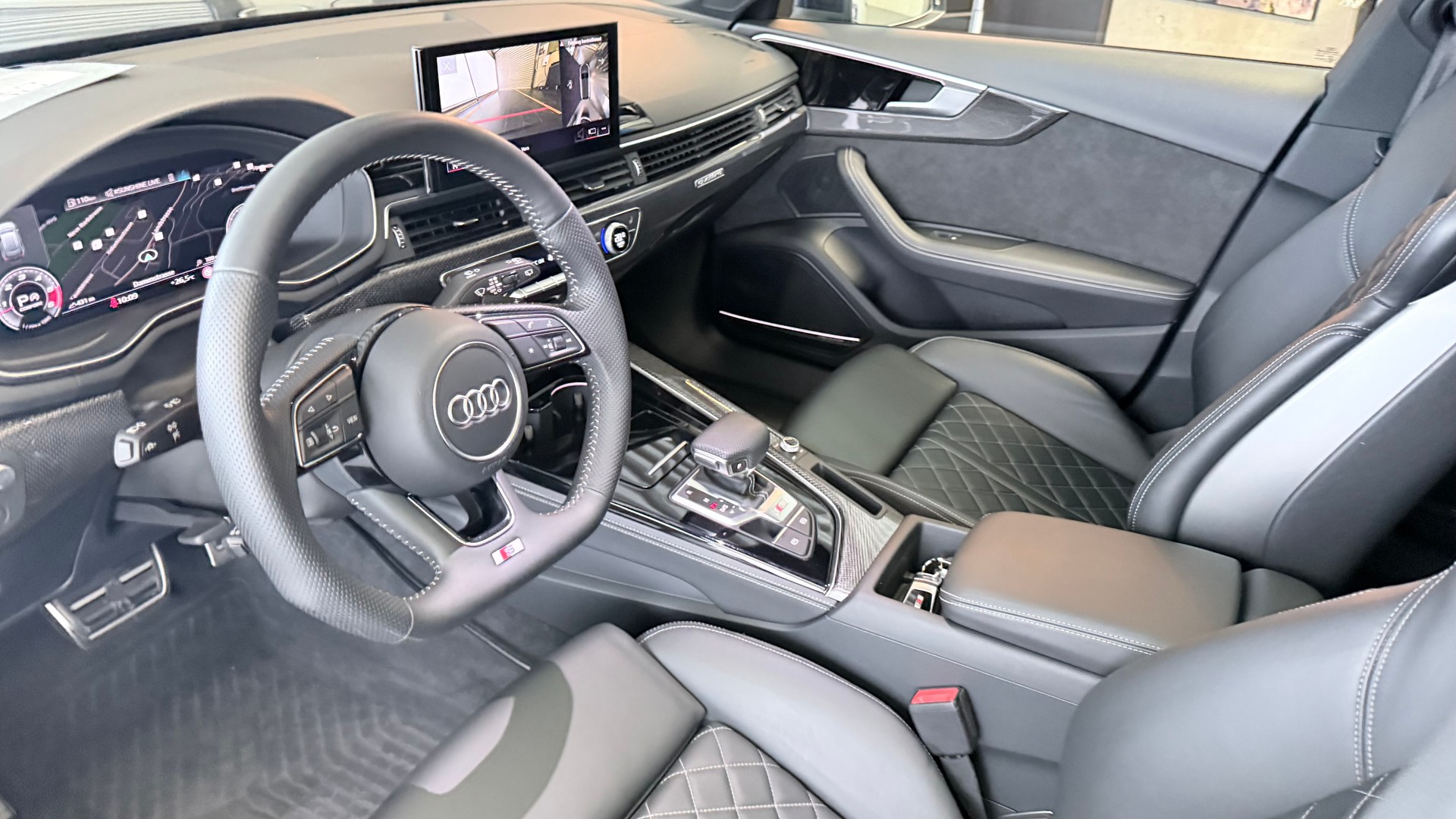 AUDI S4 Avant 3.0 V6 TDI quattro T-Tronic-image-9