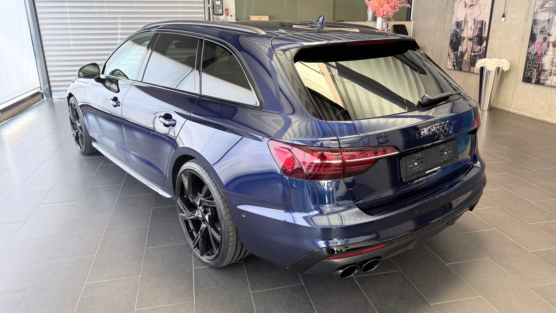 AUDI S4 Avant 3.0 V6 TDI quattro T-Tronic-image-18