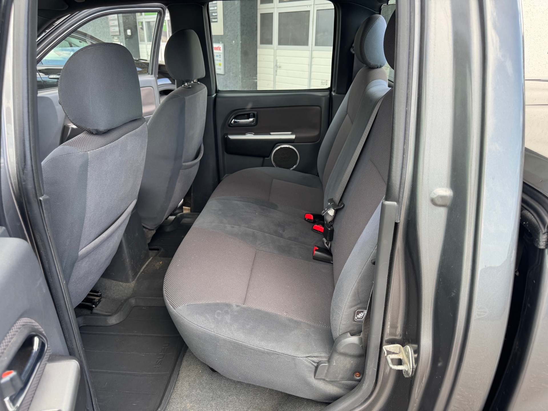 ISUZU D-MAX CrewCab LS 3.0 4x4-image-10