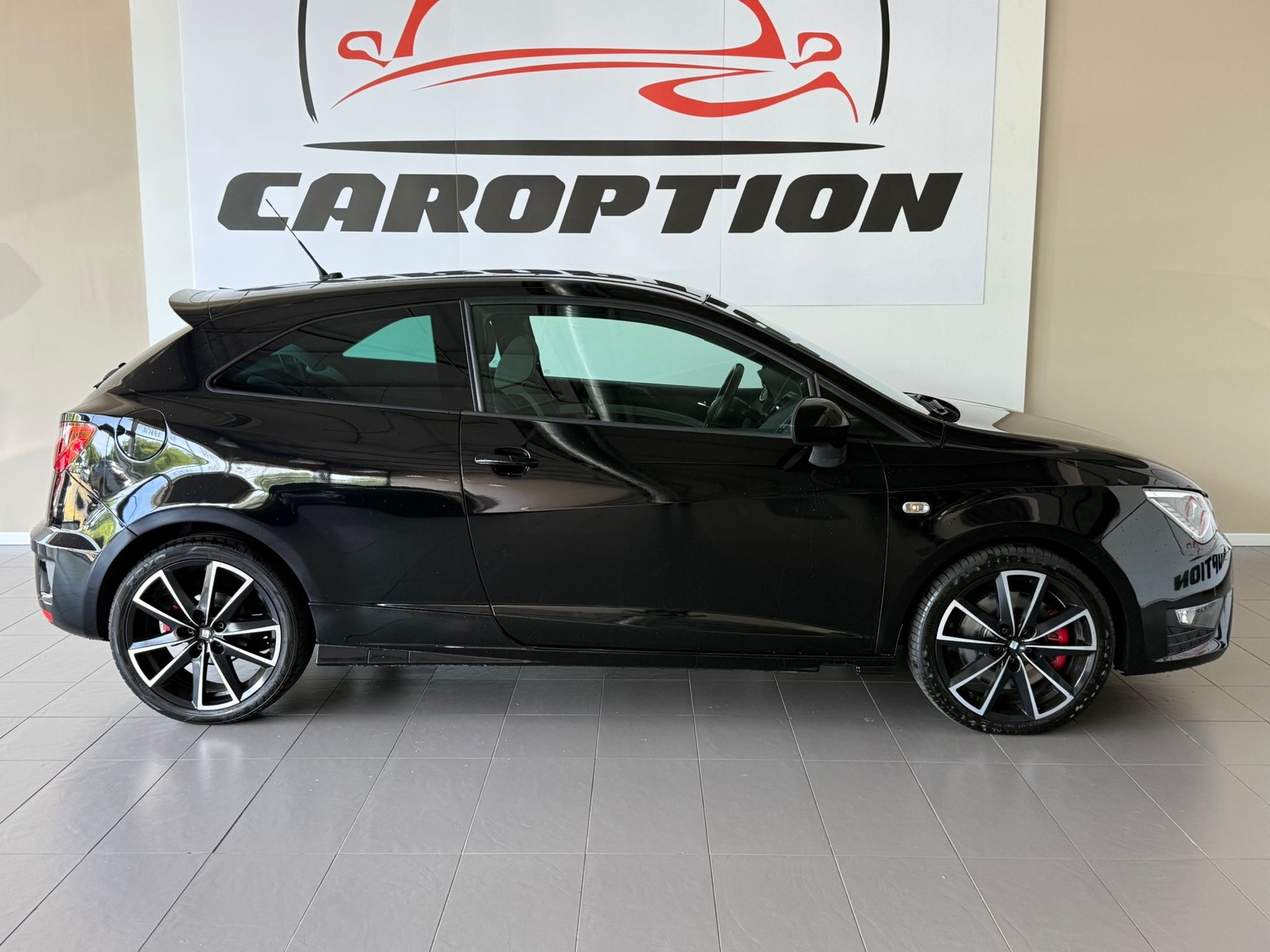 SEAT Ibiza SC 1.8 TSI Cupra-image-3