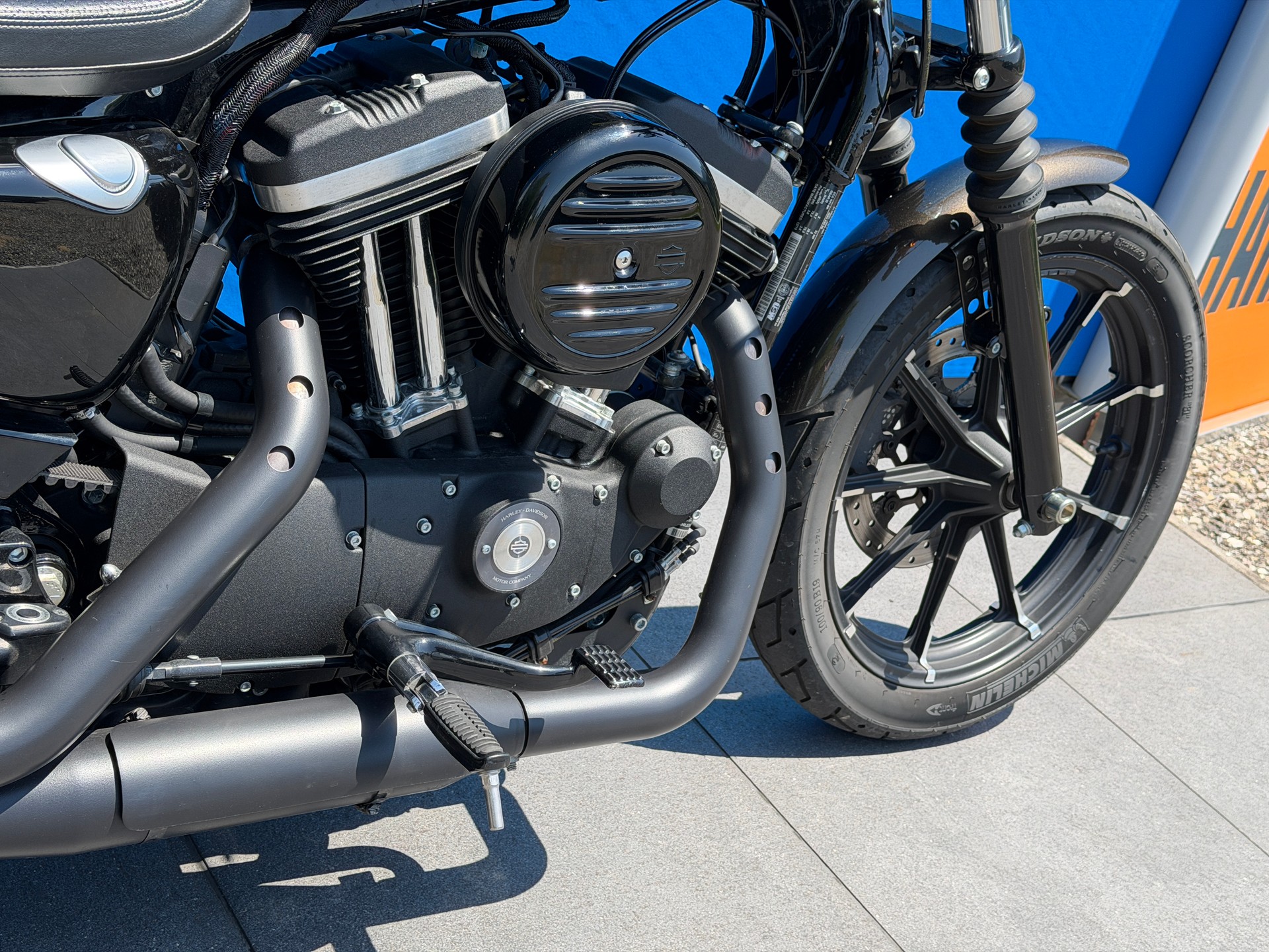 HARLEY-DAVIDSON XL 883 N Sportster Iron ABS-image-4