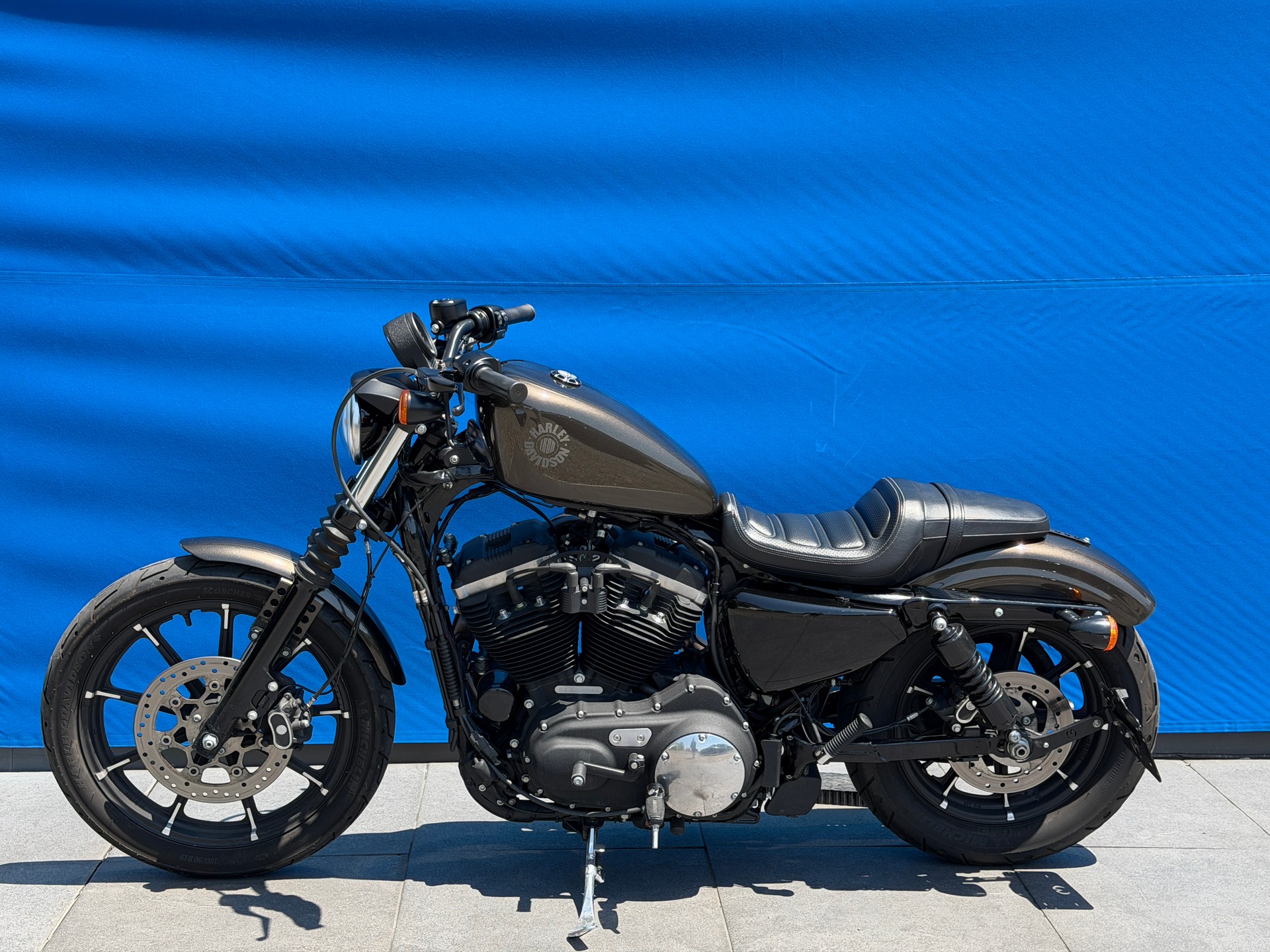 HARLEY-DAVIDSON XL 883 N Sportster Iron ABS-image-6