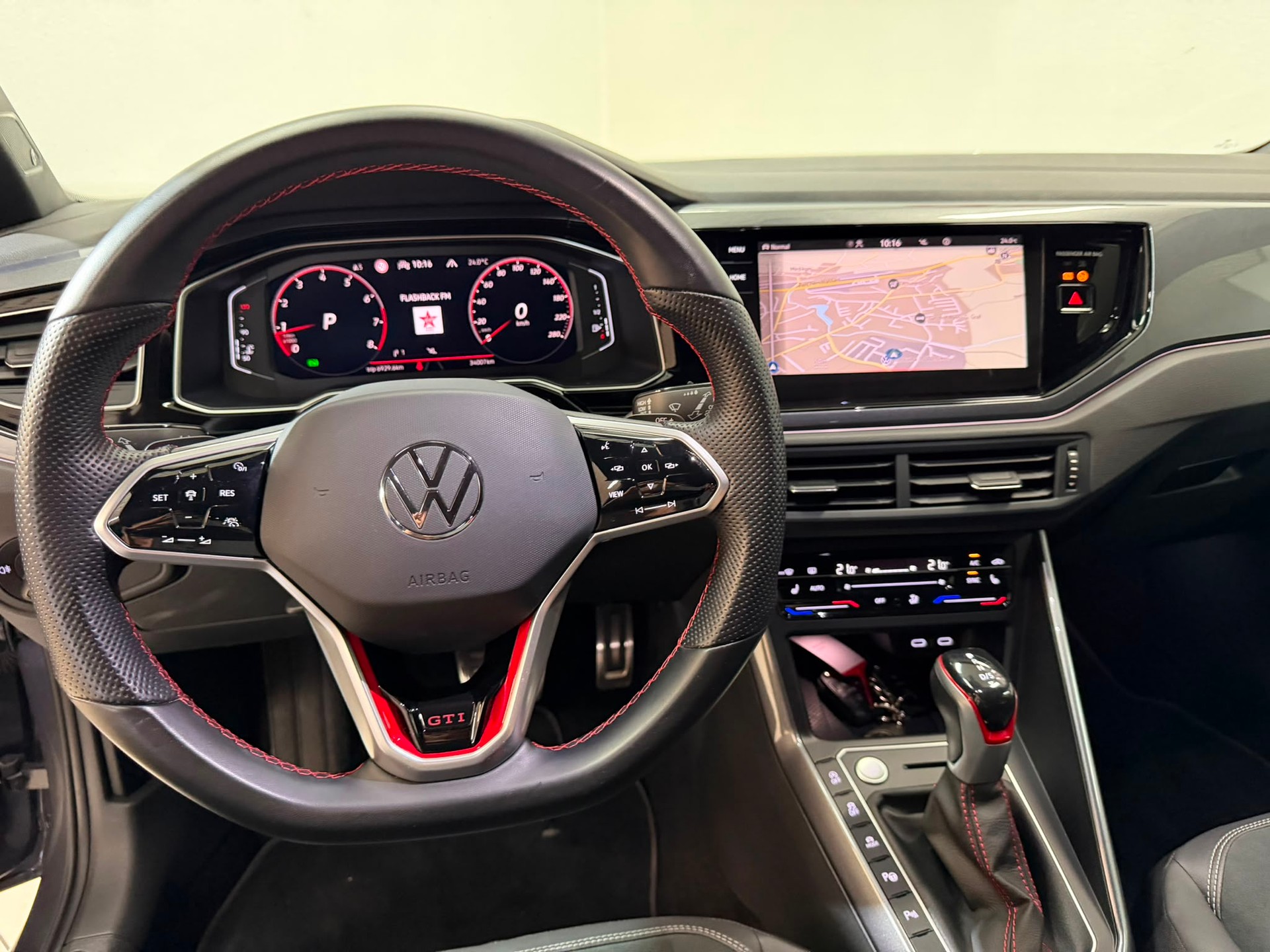 VW Polo 2.0 TSI GTI DSG-image-6