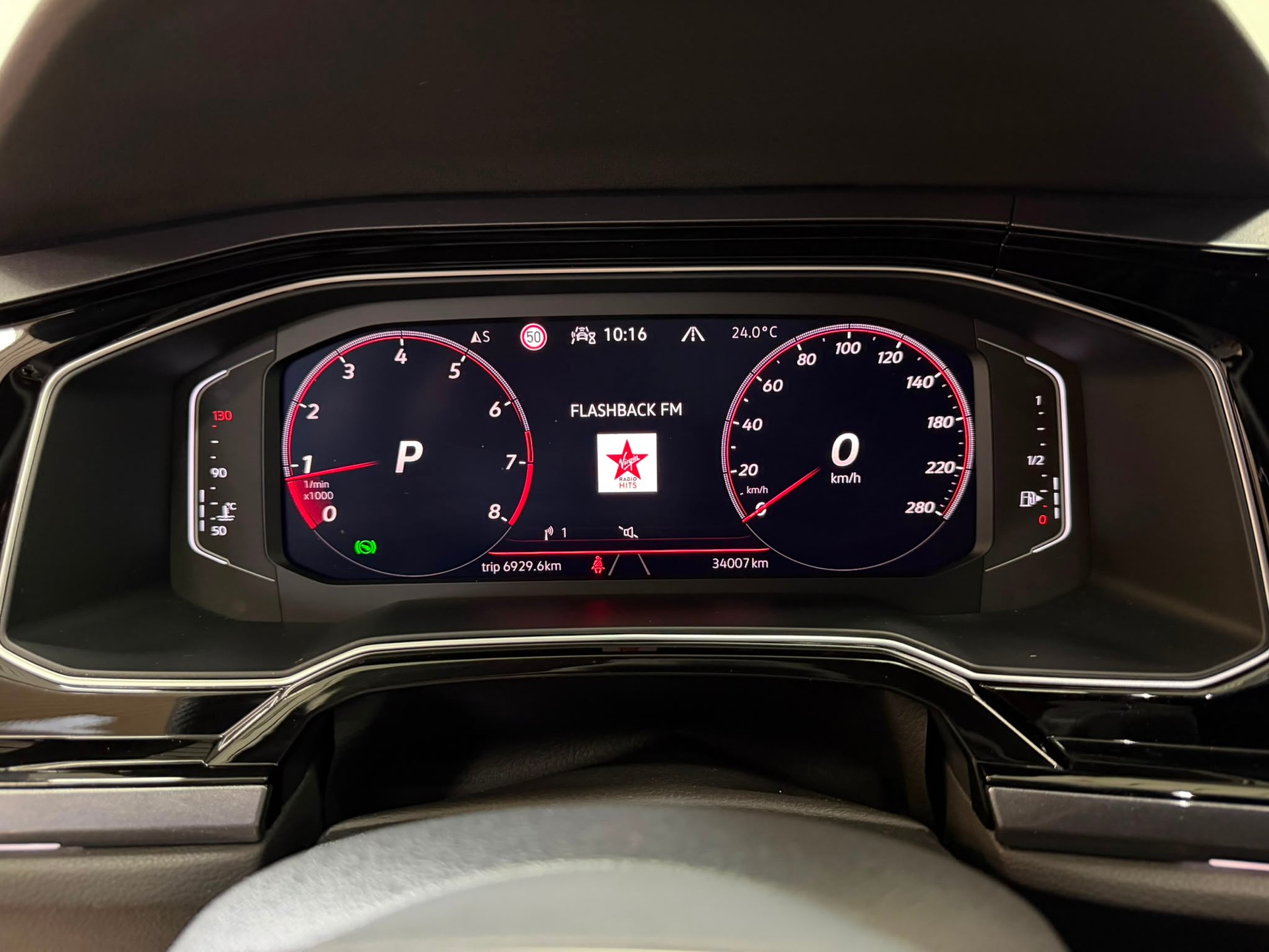 VW Polo 2.0 TSI GTI DSG-image-10