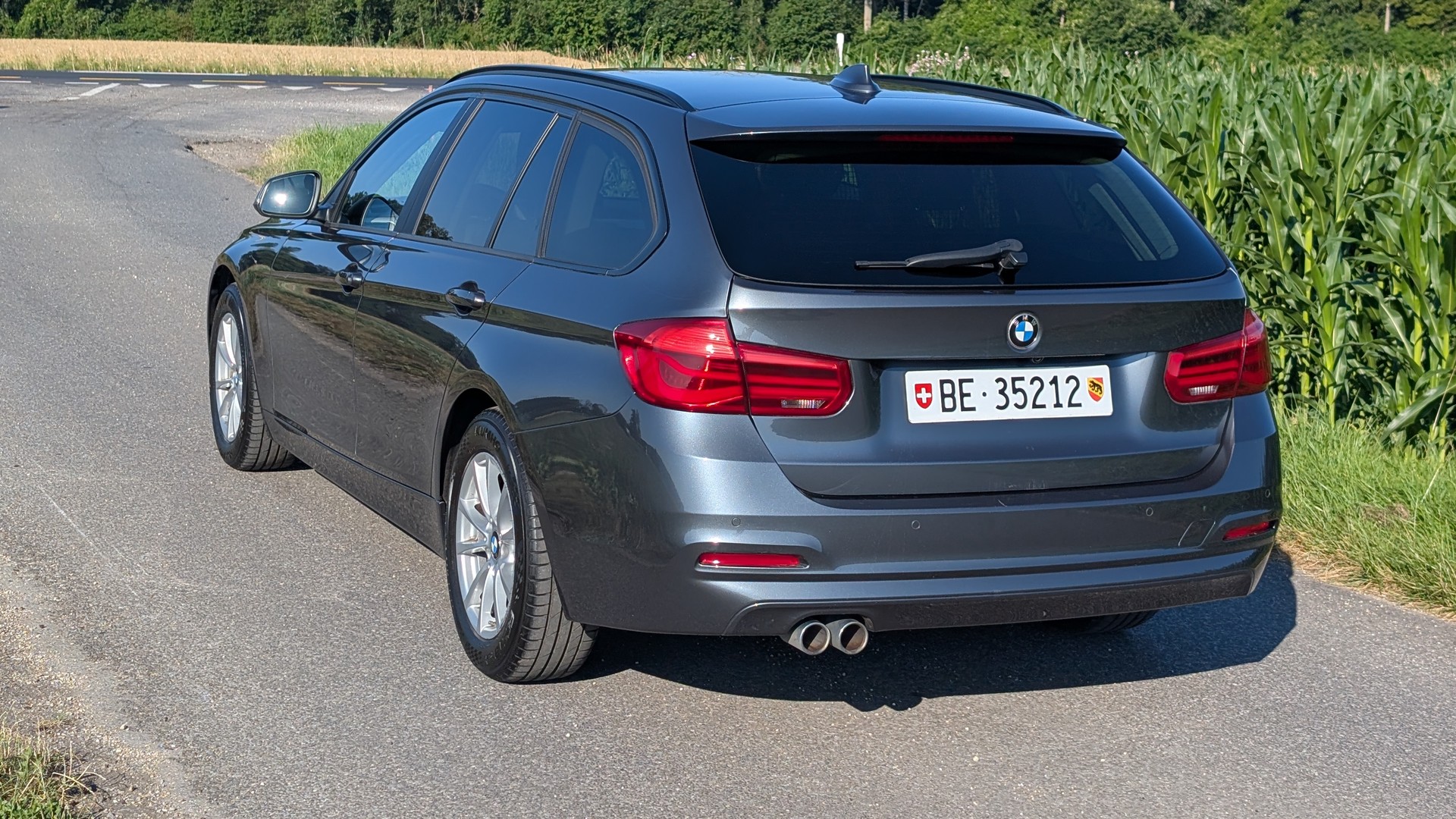 BMW 320d xDrive-image-3