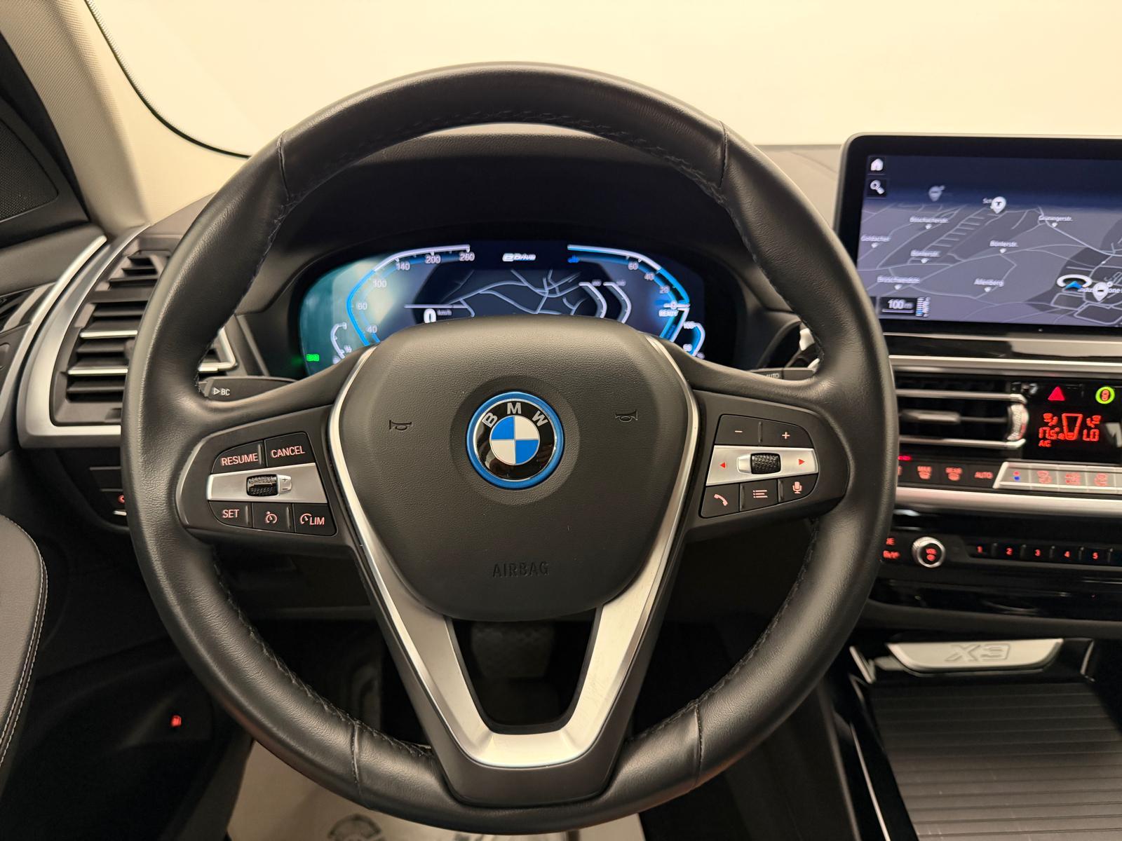 BMW X3 30e xDrive-image-15