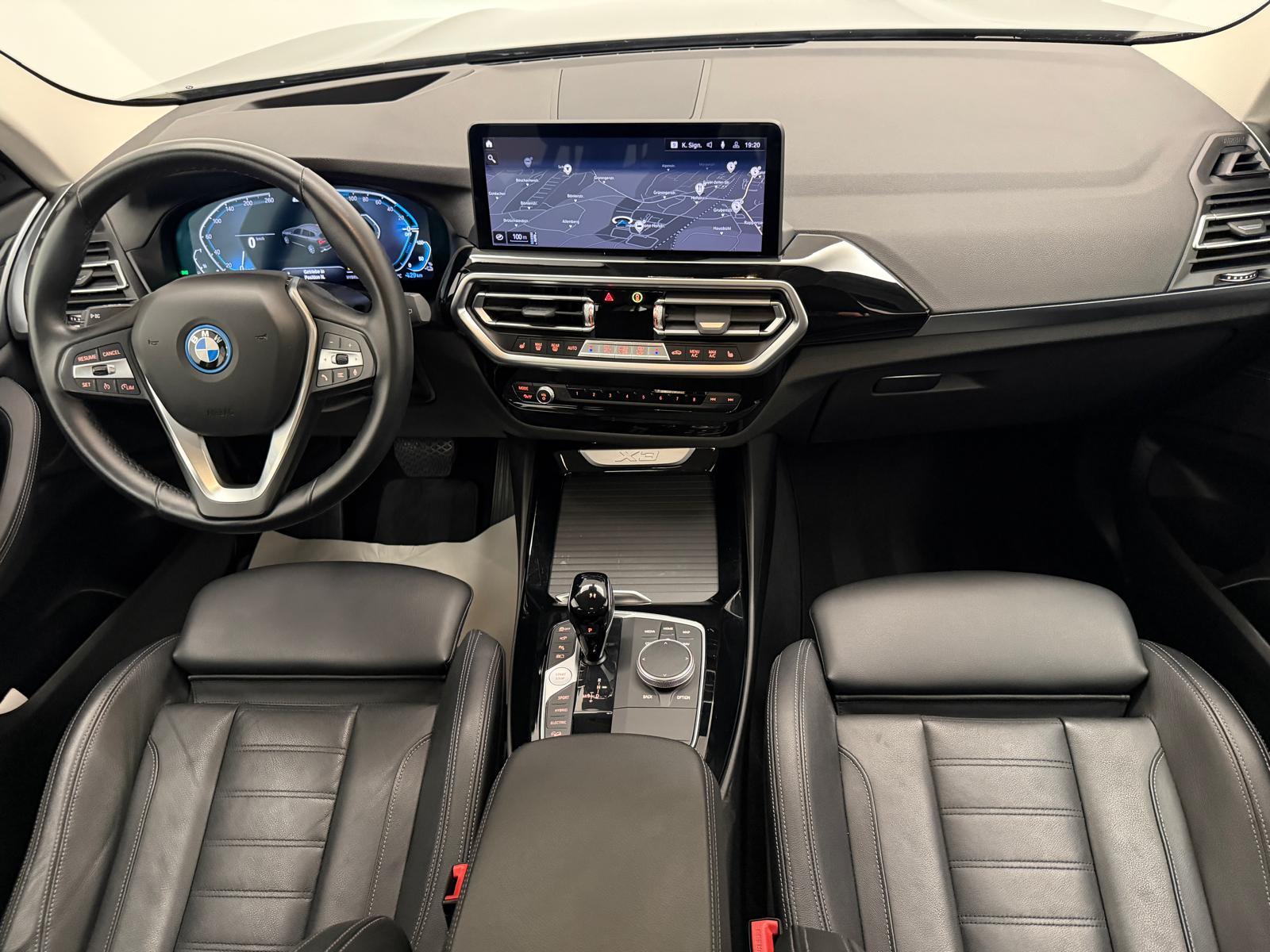 BMW X3 30e xDrive-image-13