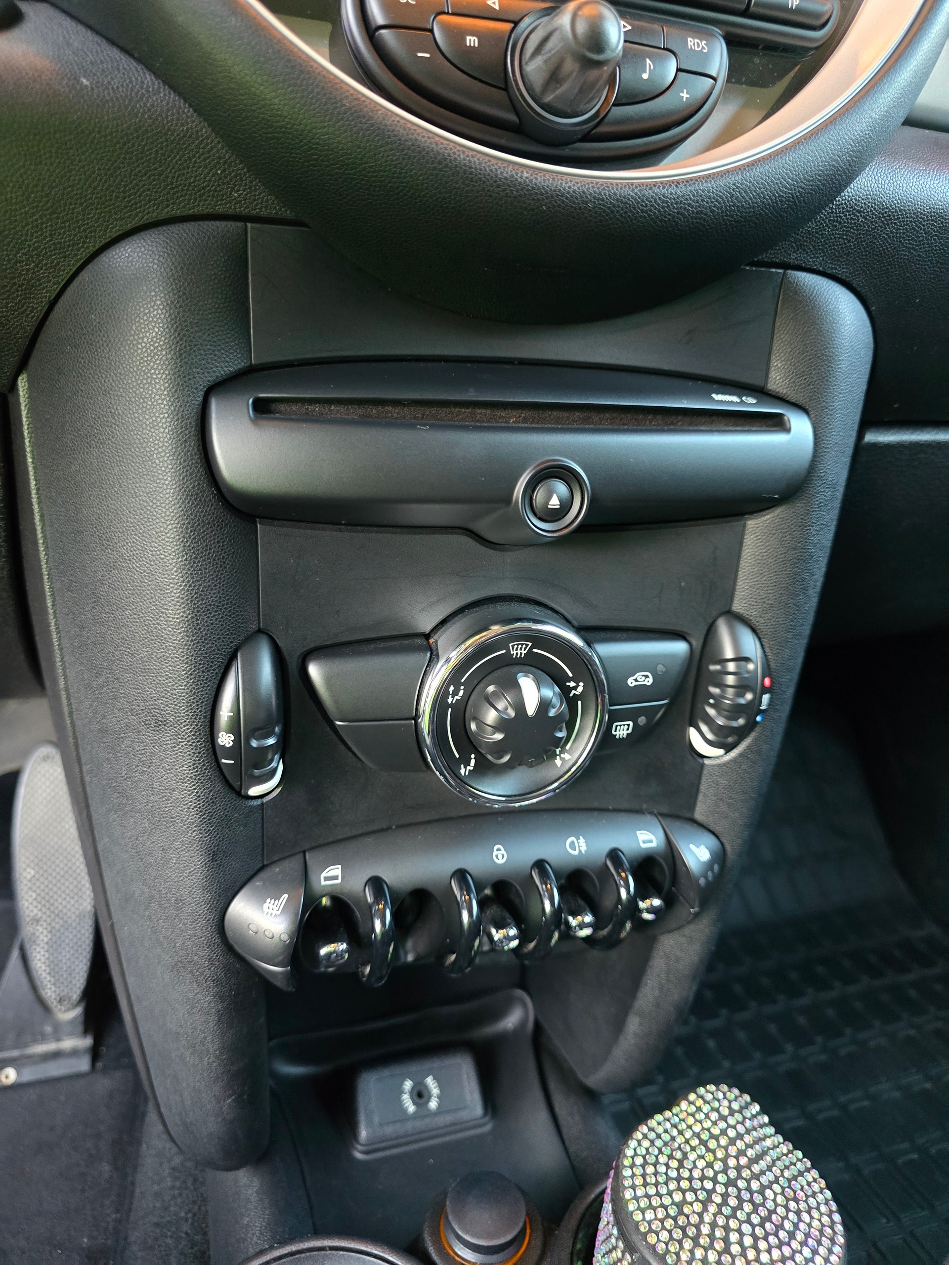 MINI 1.6i One-image-2