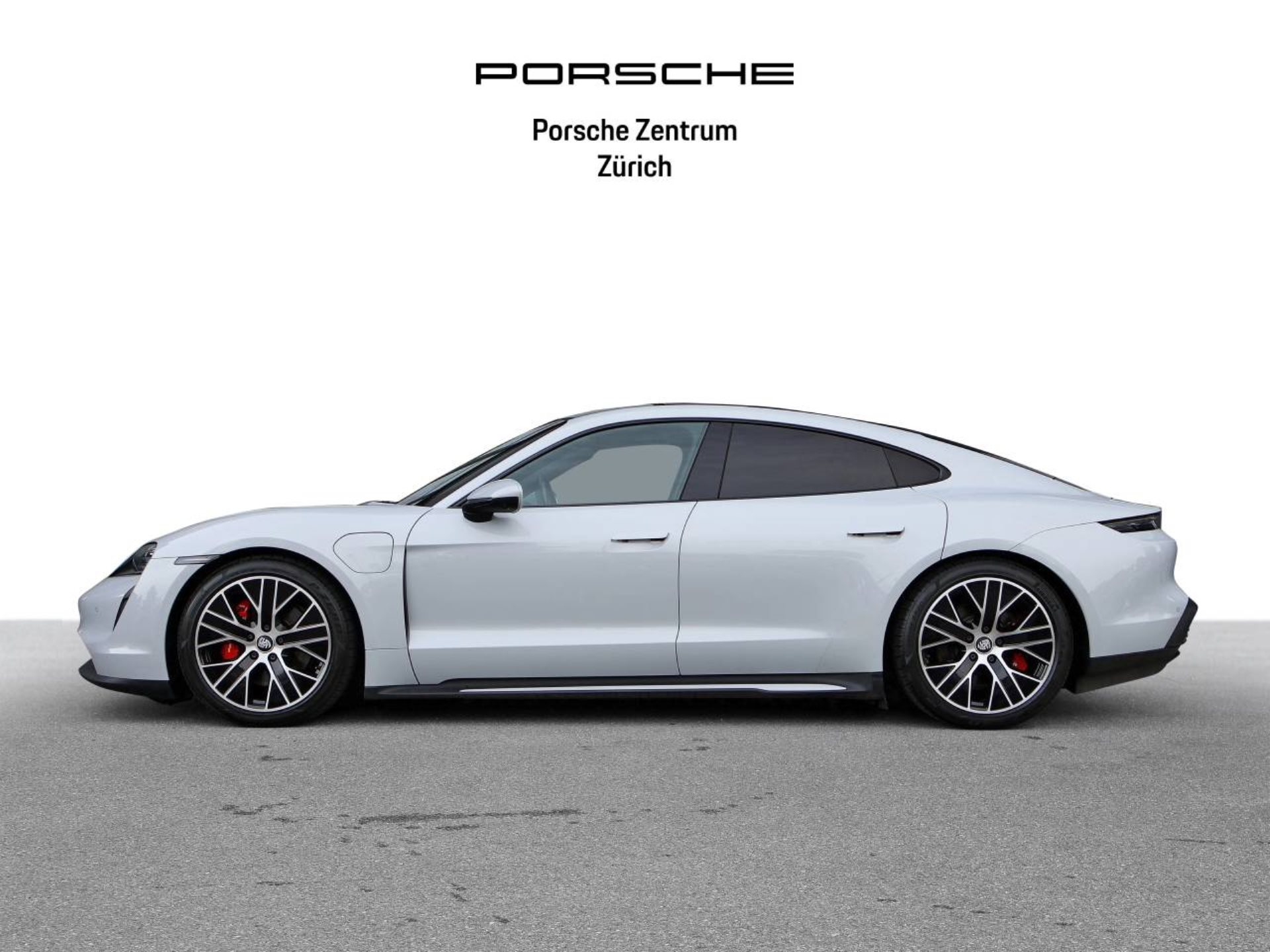 PORSCHE Taycan 4S-showroom-element-1