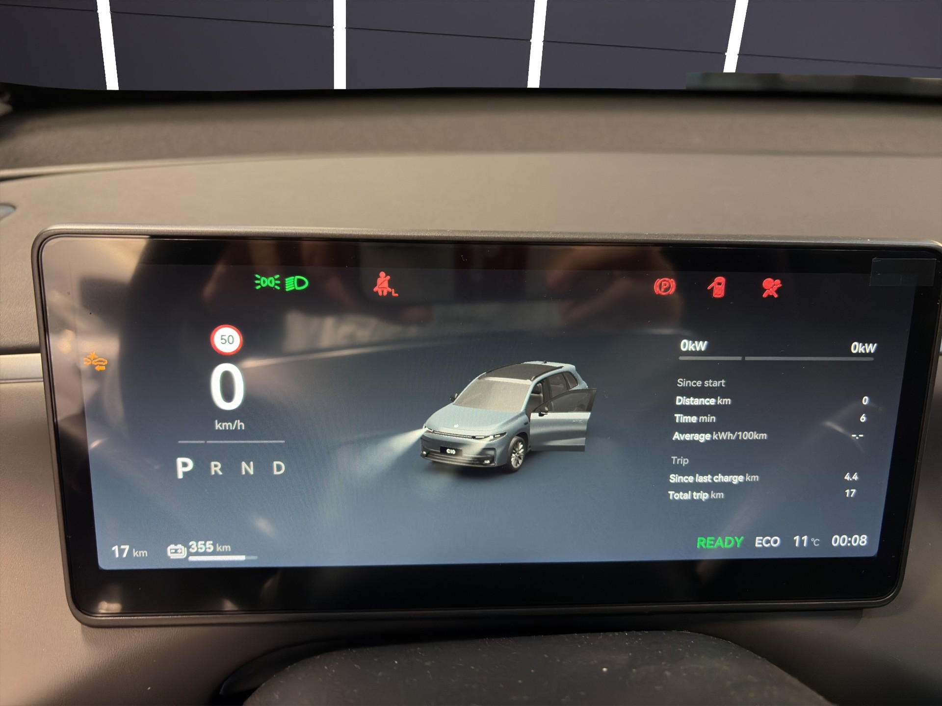 LEAPMOTOR C10 82kWh AWD Design-image-7
