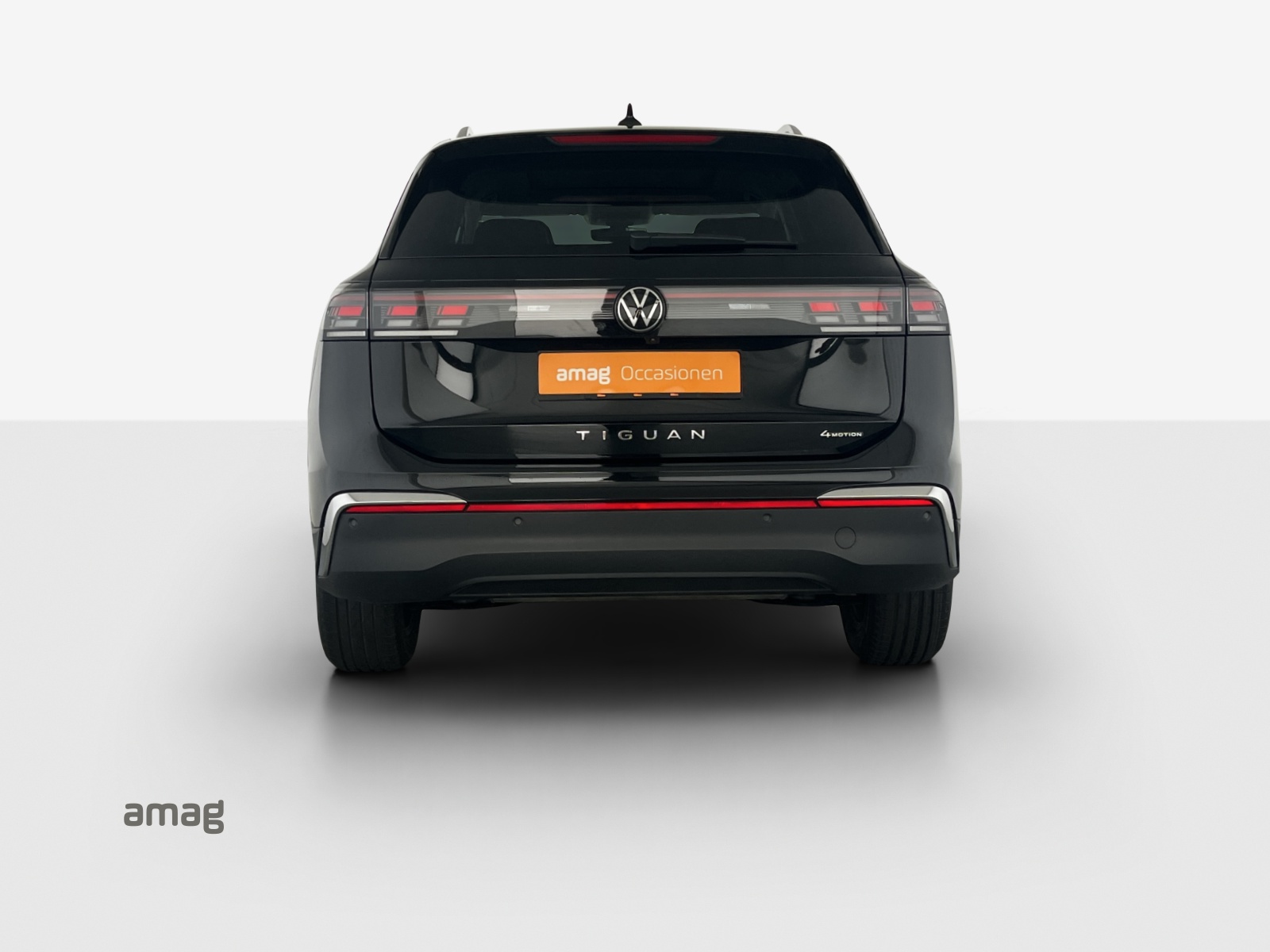 VW Tiguan 2.0 TSI DSG Elegance 4Motion-image-3