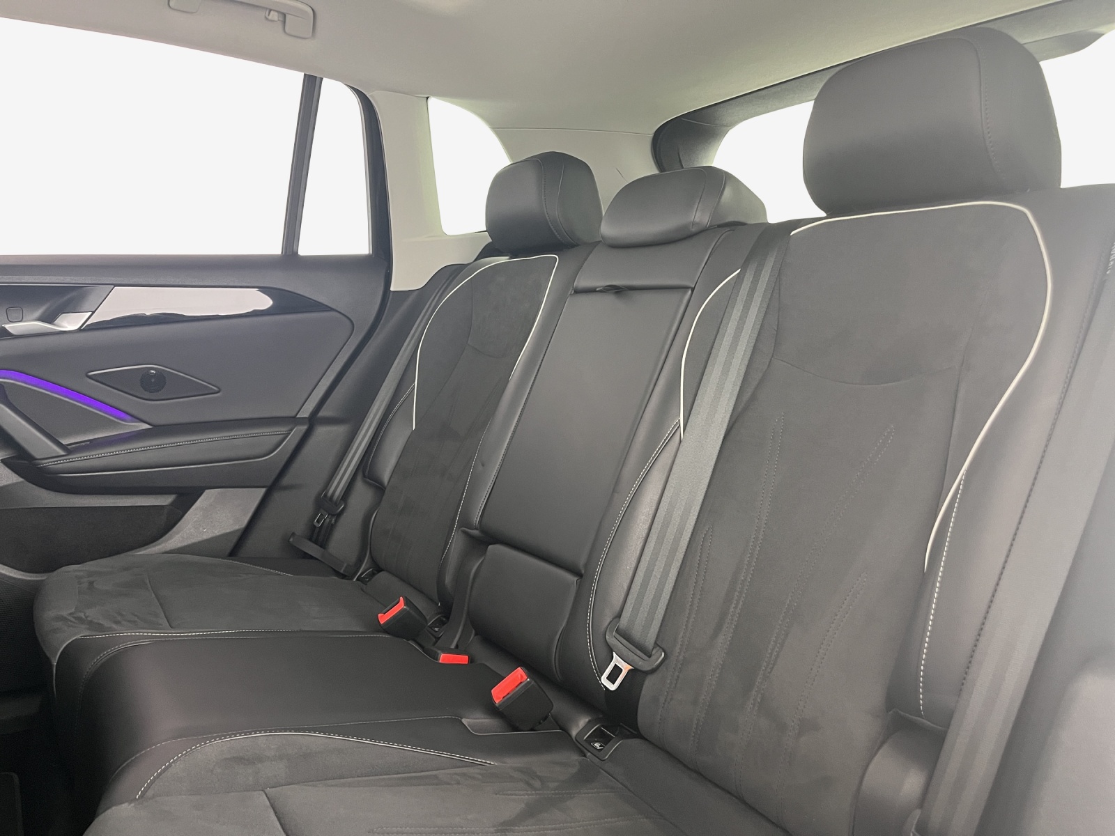 VW Tiguan 2.0 TSI DSG Elegance 4Motion-image-11