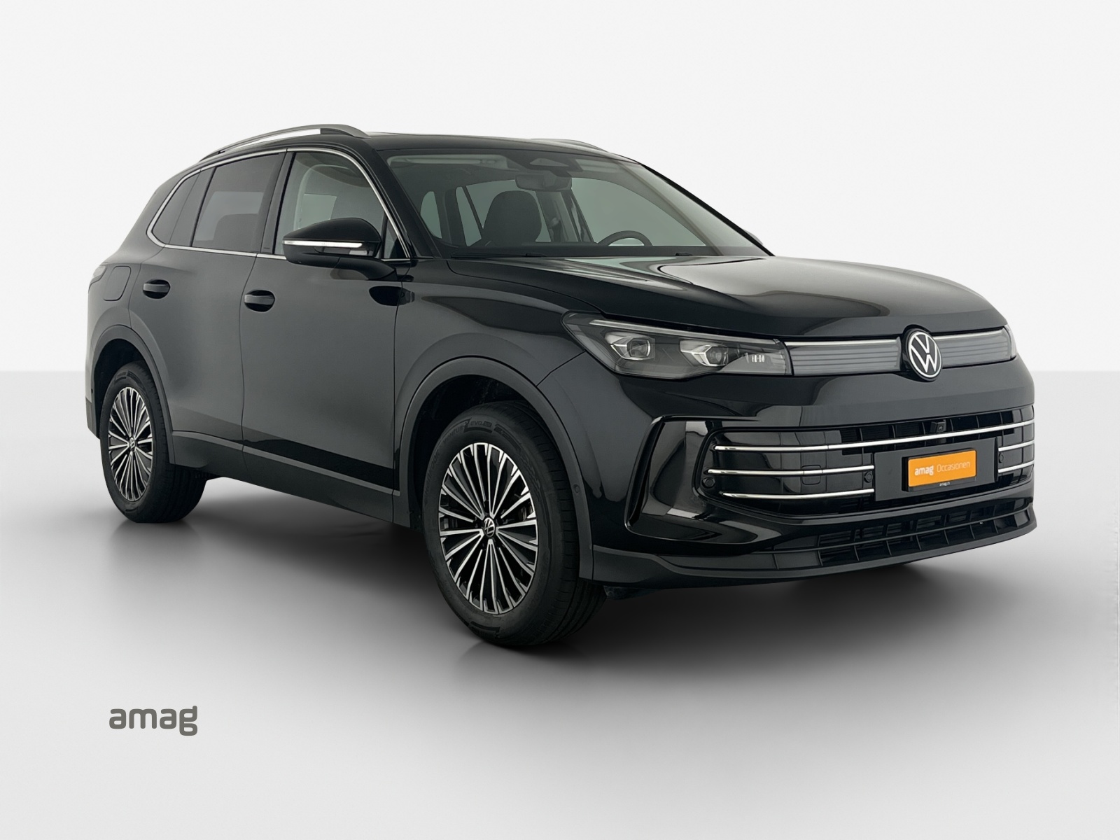 VW Tiguan 2.0 TSI DSG Elegance 4Motion-image-5