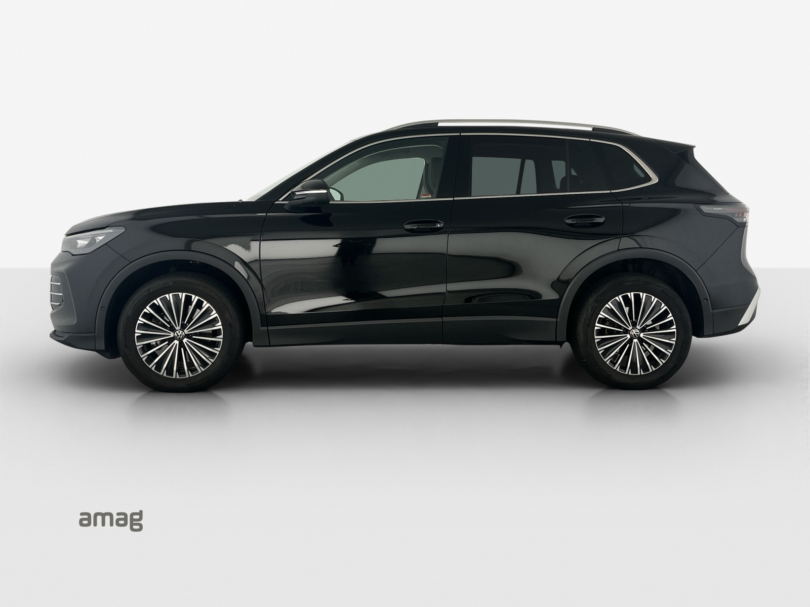 VW Tiguan 2.0 TSI DSG Elegance 4Motion-image-1
