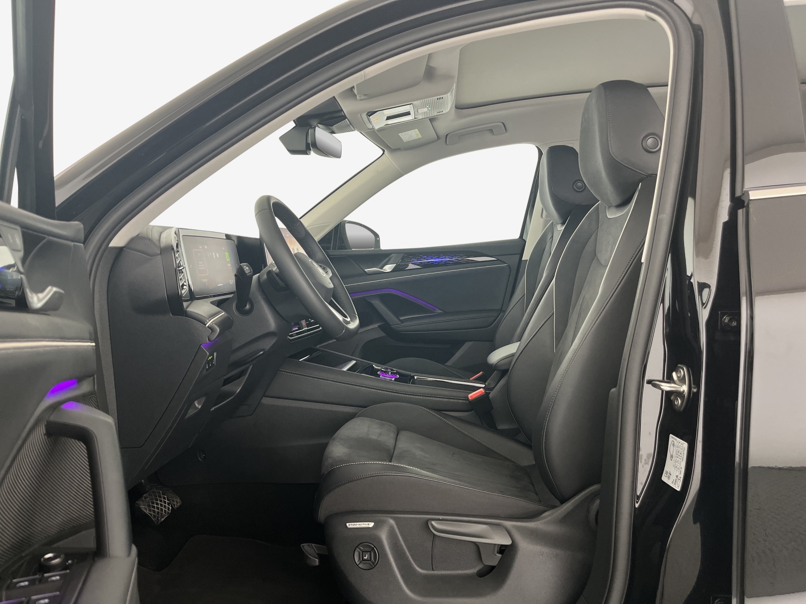 VW Tiguan 2.0 TSI DSG Elegance 4Motion-image-7