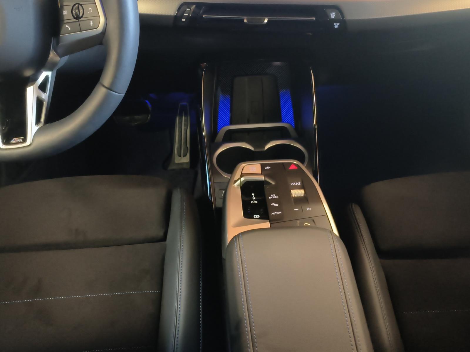 BMW X1 30e xDrive paddles-image-19