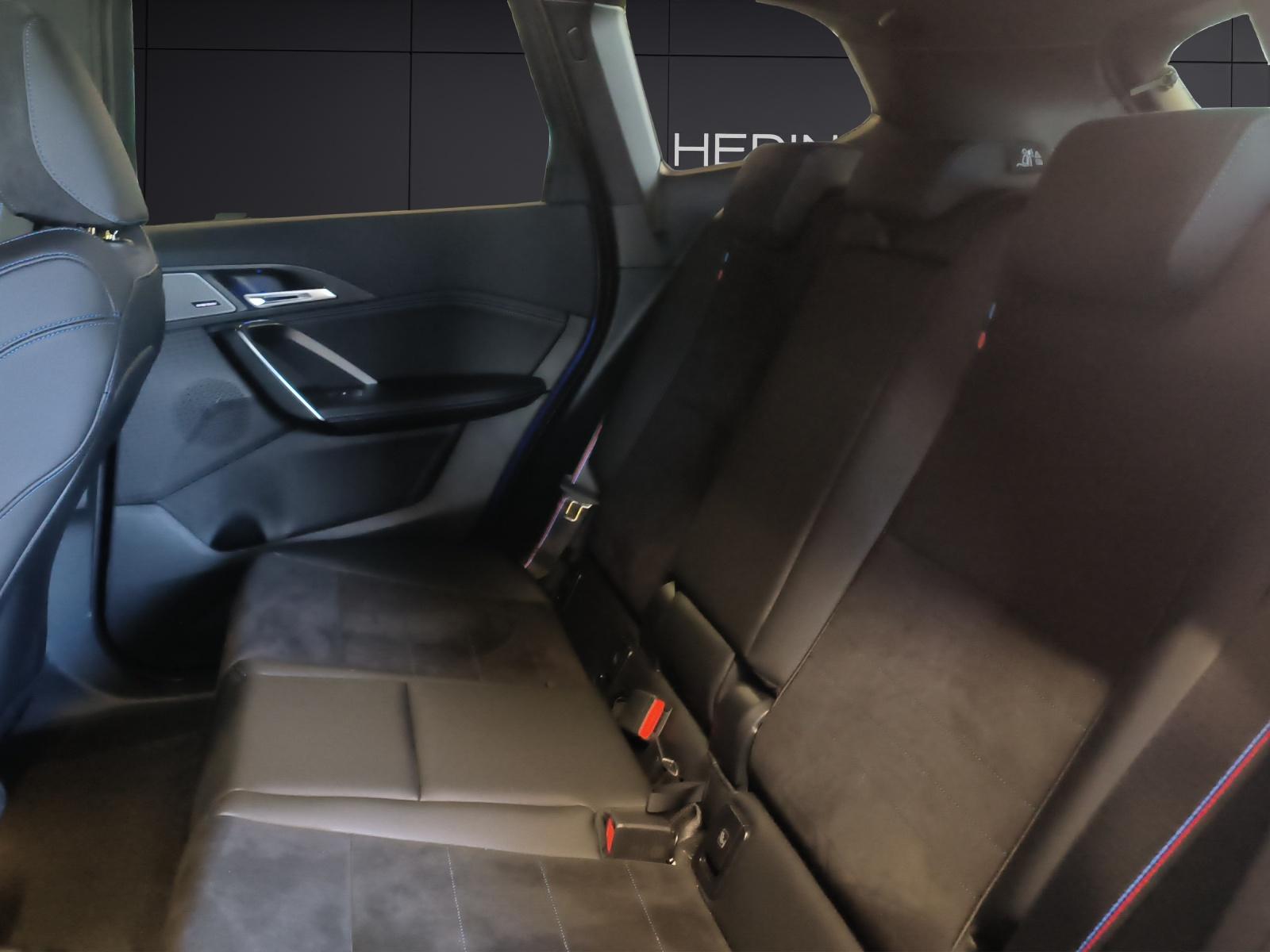 BMW X1 30e xDrive paddles-image-12