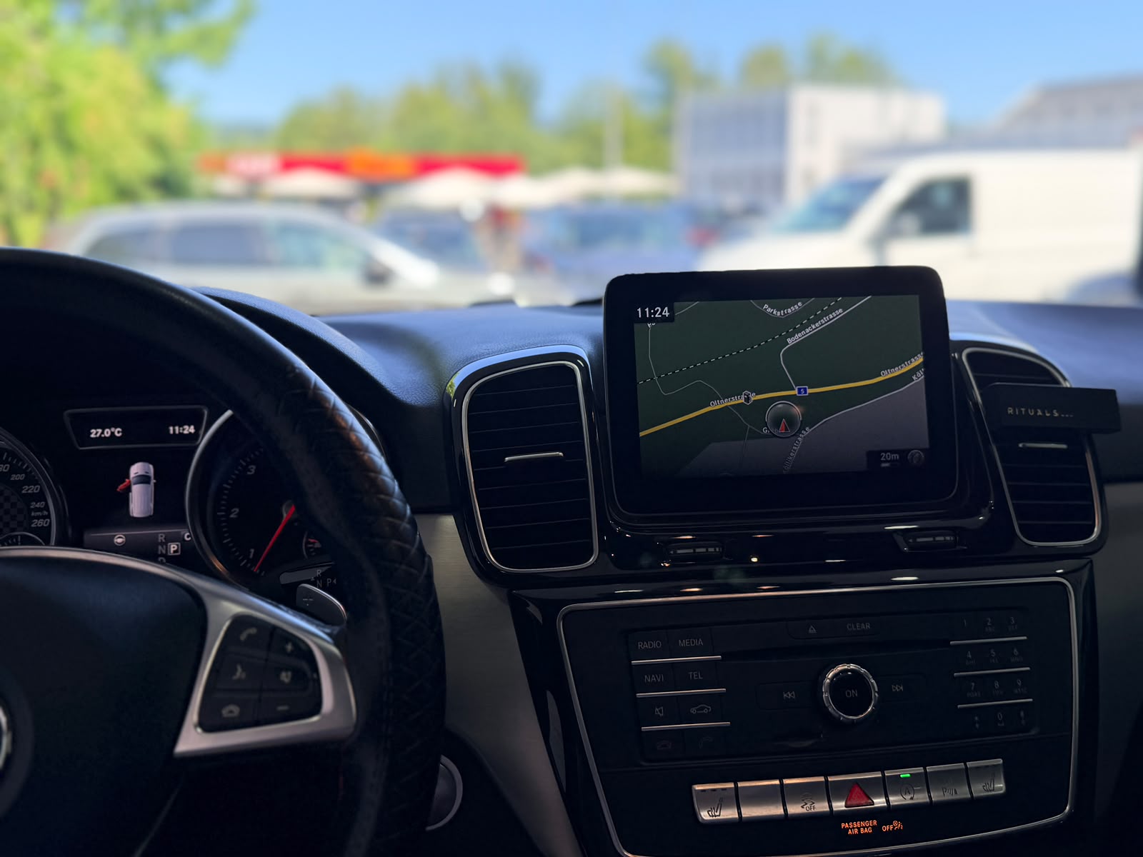 MERCEDES-BENZ GLE 250 d 4Matic 9G-Tronic-image-18