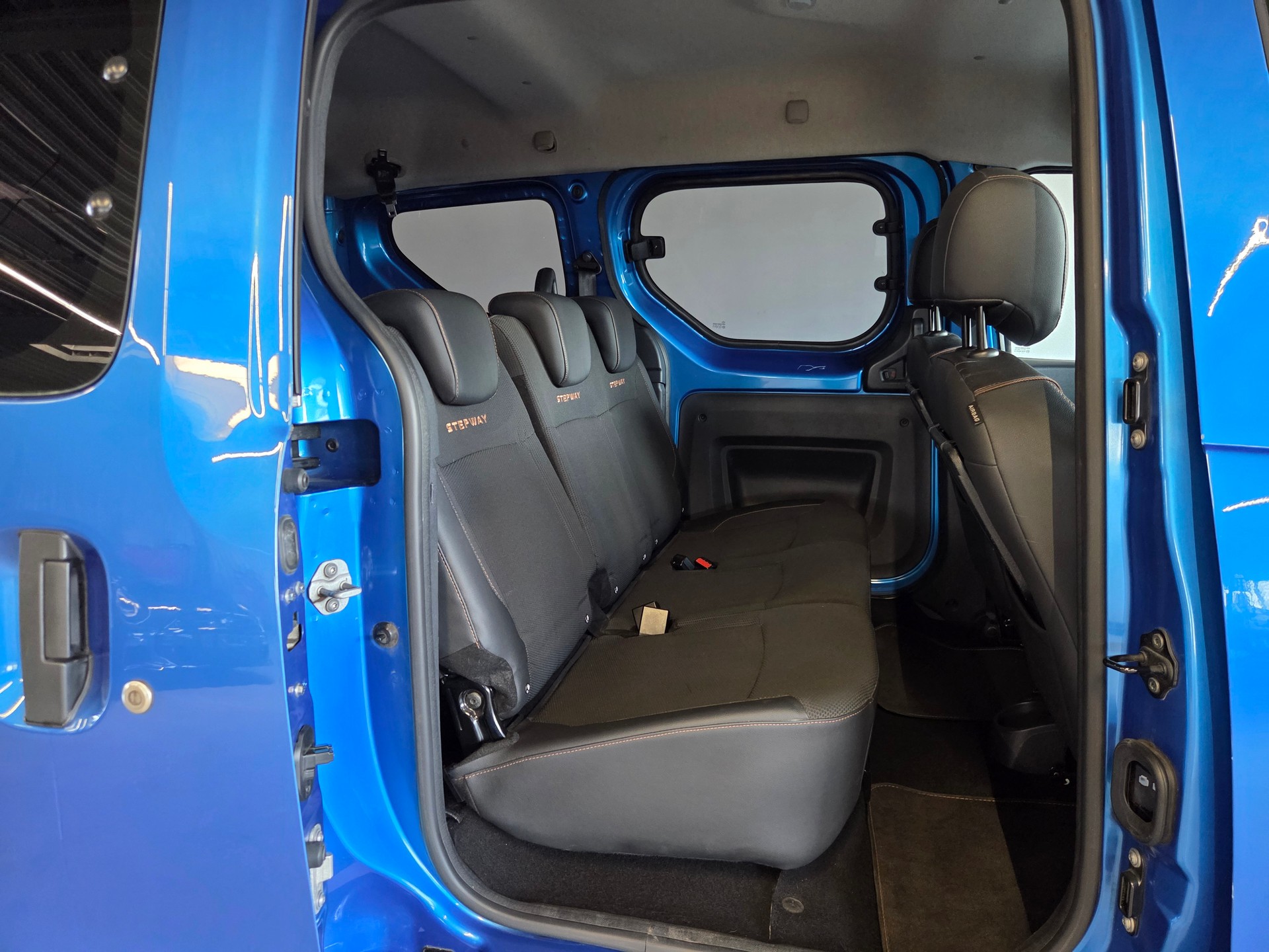 DACIA Dokker 1.5 dCi Stepway Unlimited S/S-image-16