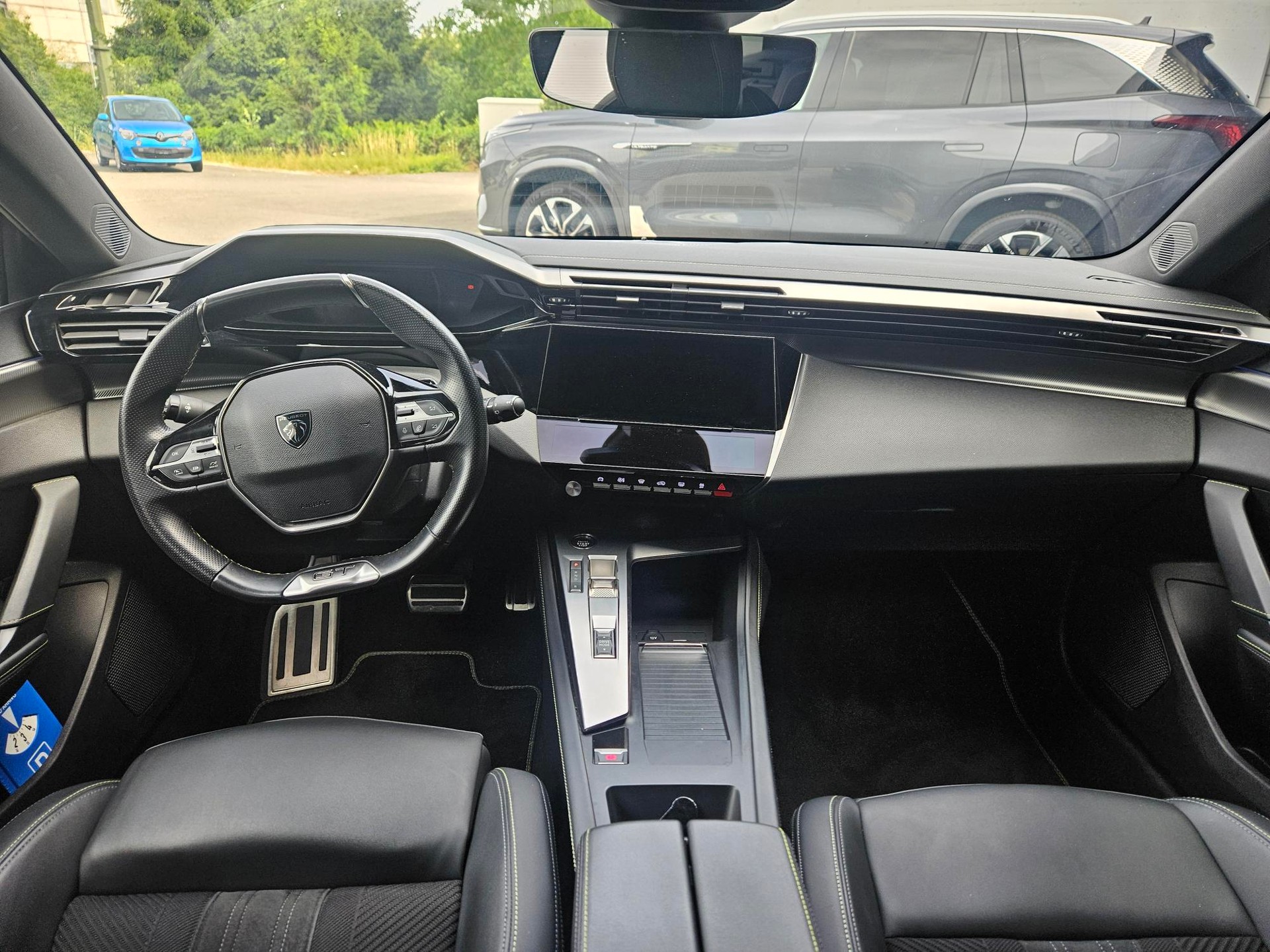 PEUGEOT 308 SW 1.6 PHEV 225 GT-image-7