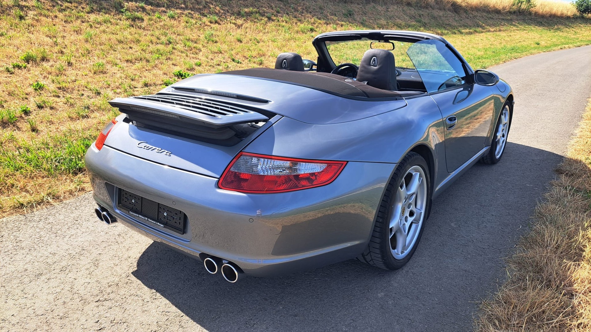 PORSCHE 911 Cabrio Carrera-image-5