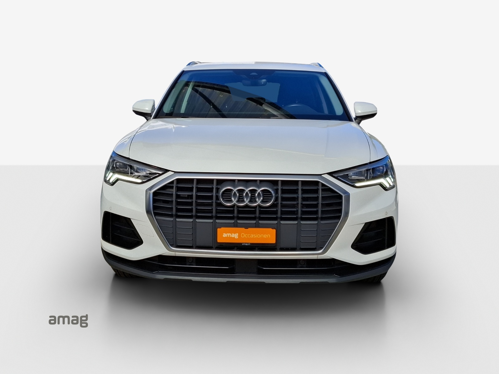 AUDI Q3 35 TFSI Attraction S-tronic-image-6