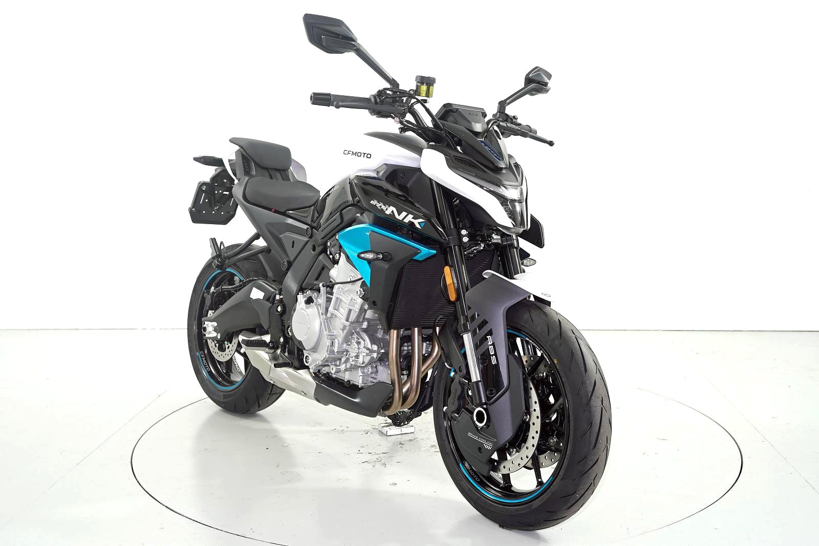 CF MOTO 675 NK ABS-showroom-element-1