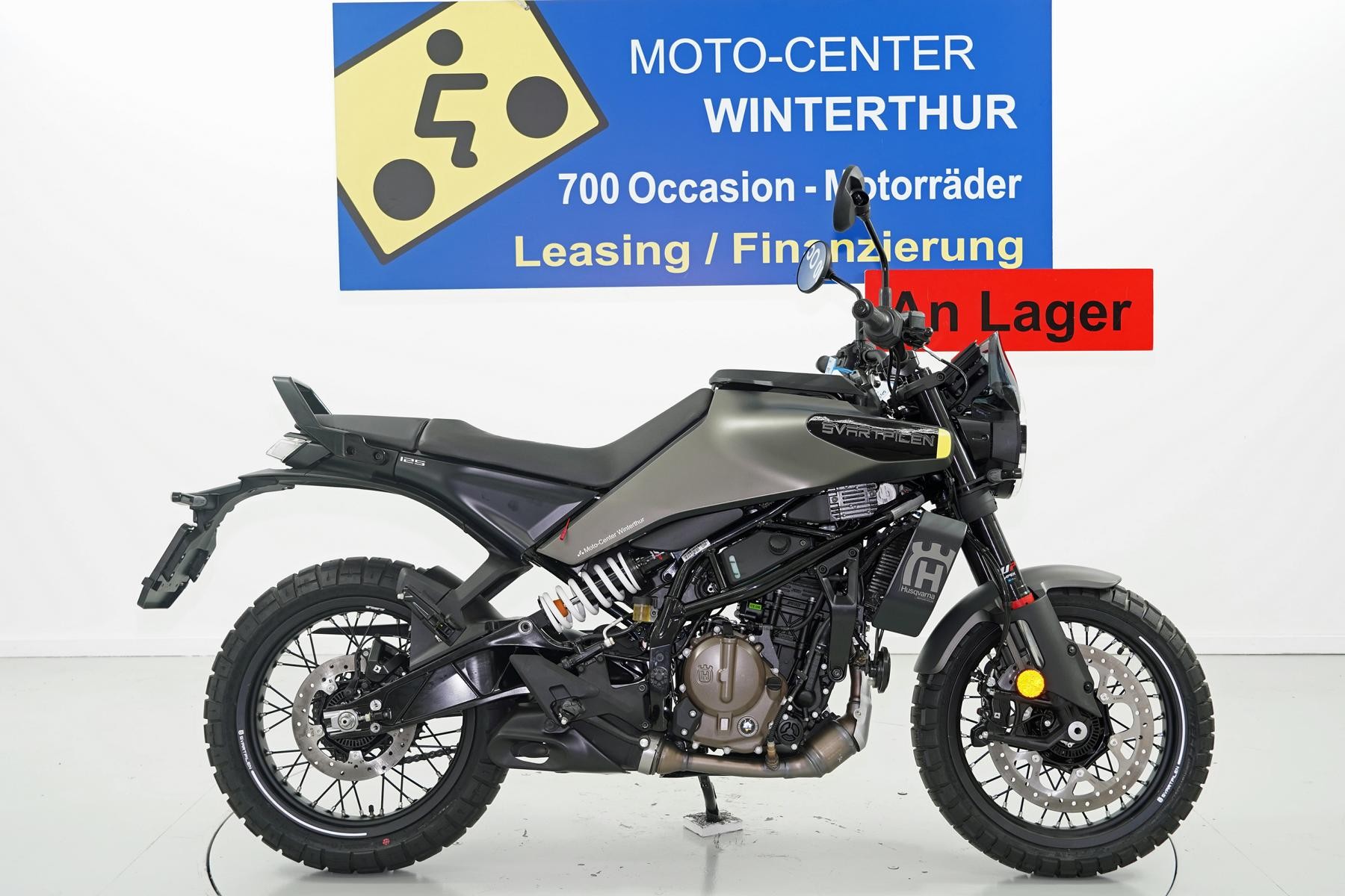 HUSQVARNA SVARTPILEN 125