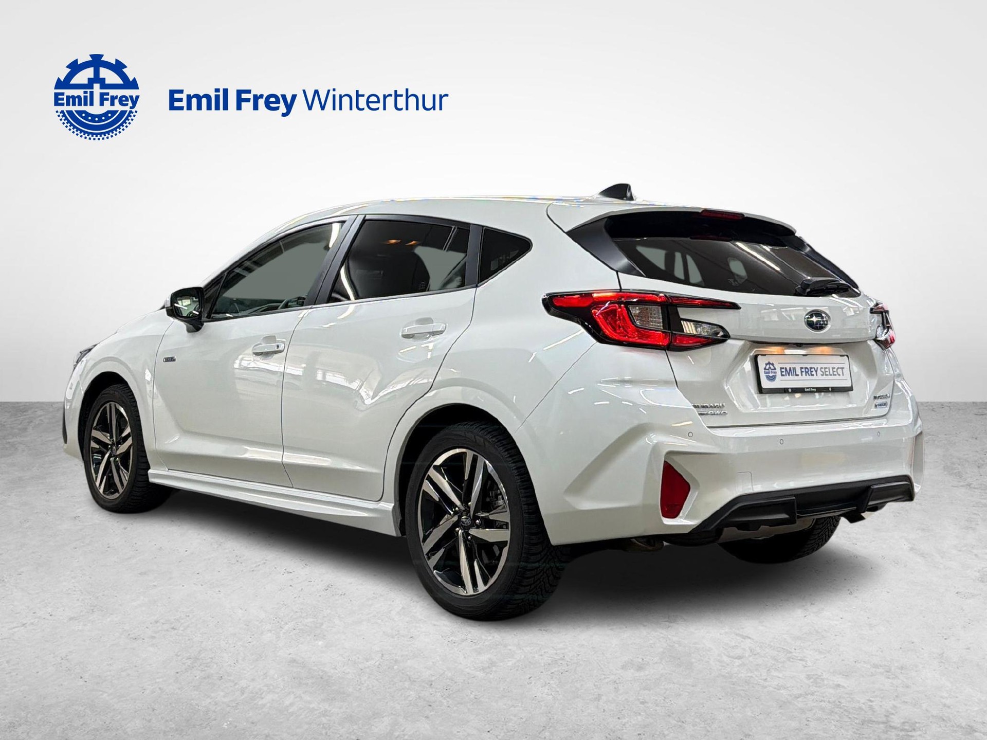 SUBARU Impreza 2.0i e-Boxer Luxury-image-2