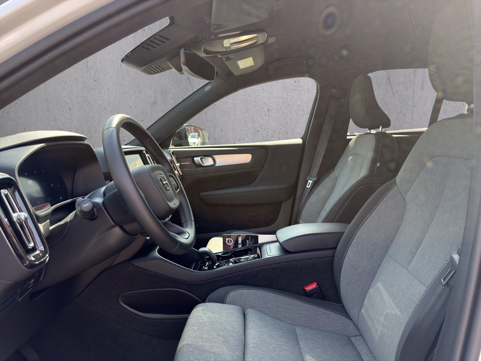 VOLVO XC40 B4 Benzin Mild Hybrid Plus Dark DCT-image-7