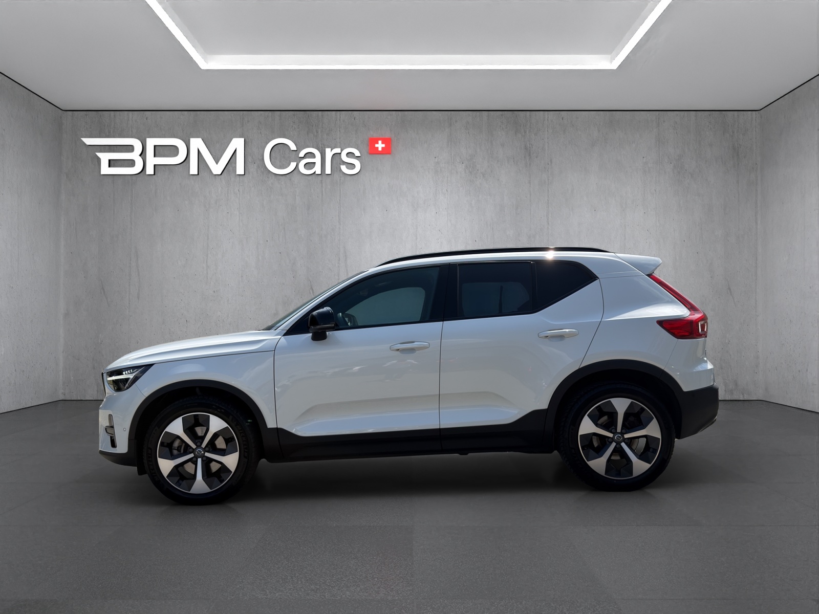 VOLVO XC40 B4 Benzin Mild Hybrid Plus Dark DCT-image-16