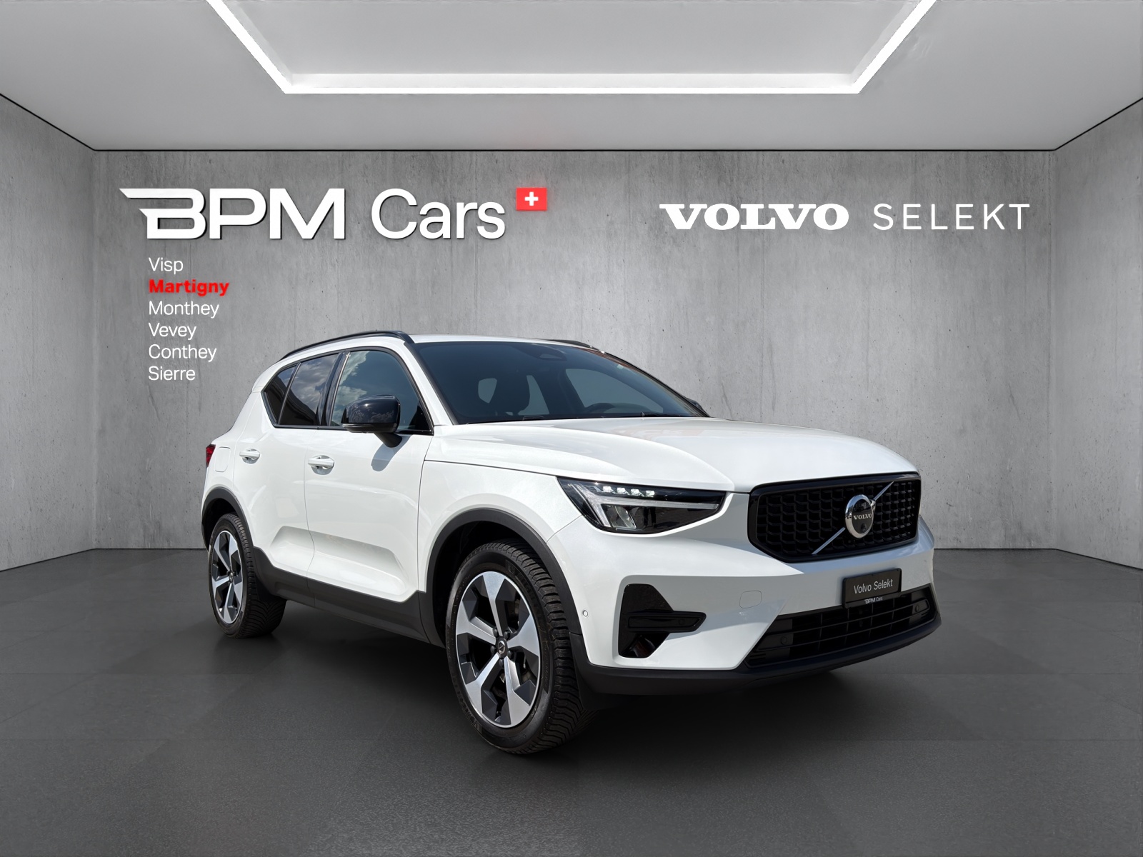 VOLVO XC40 B4 Benzin Mild Hybrid Plus Dark DCT-image-5