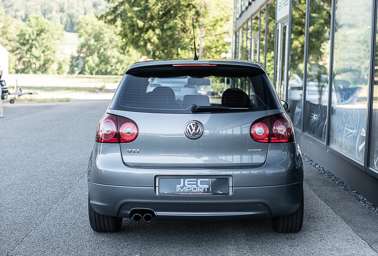 VW Golf 2.0 TFSI GTI Edition 30 3 portes-image-4
