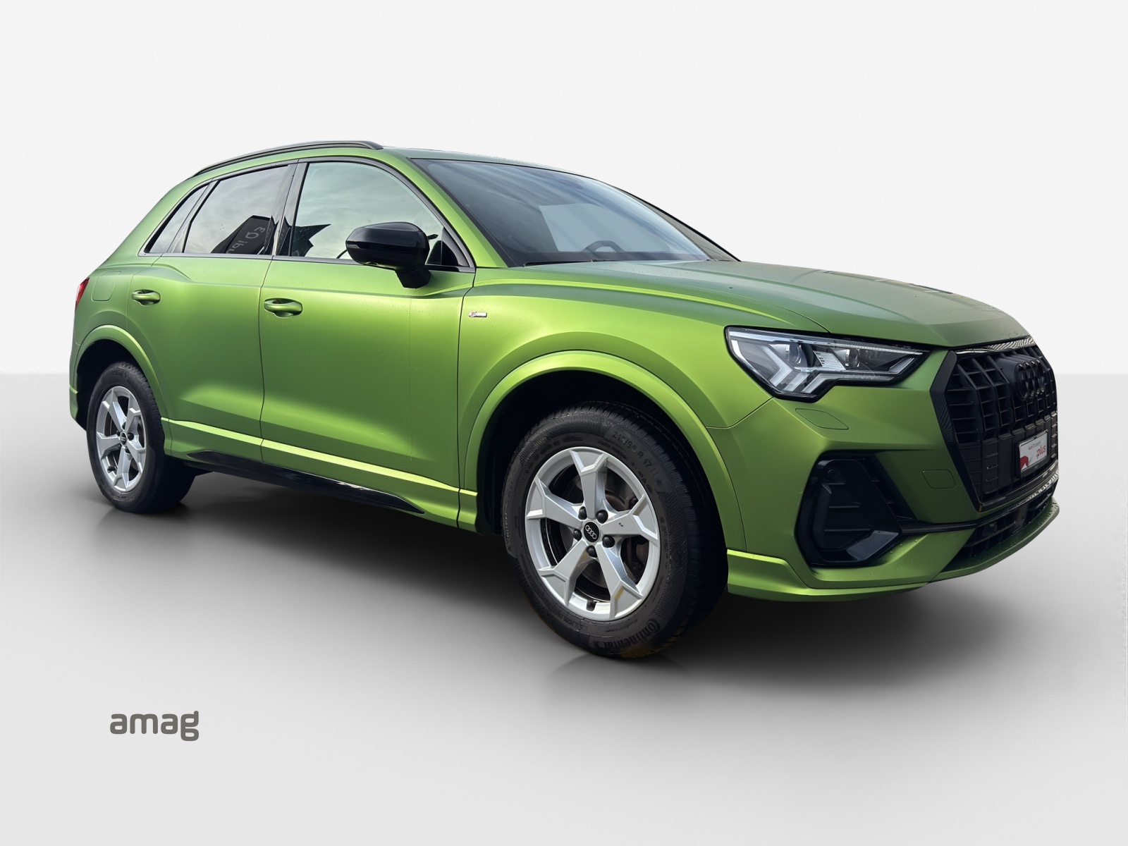AUDI Q3 45 TFSI e S line S-tronic-image-2