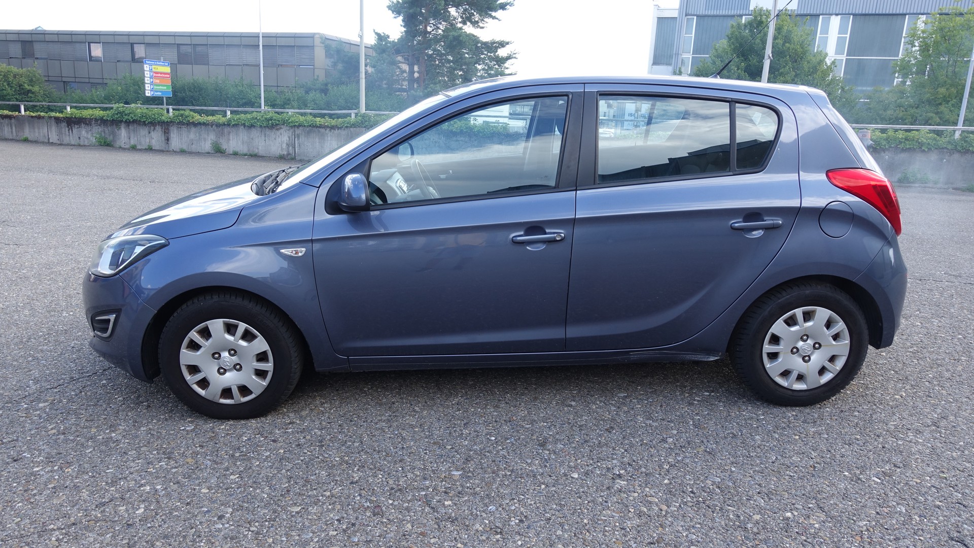 HYUNDAI i20 1.2 Comfort-image-3