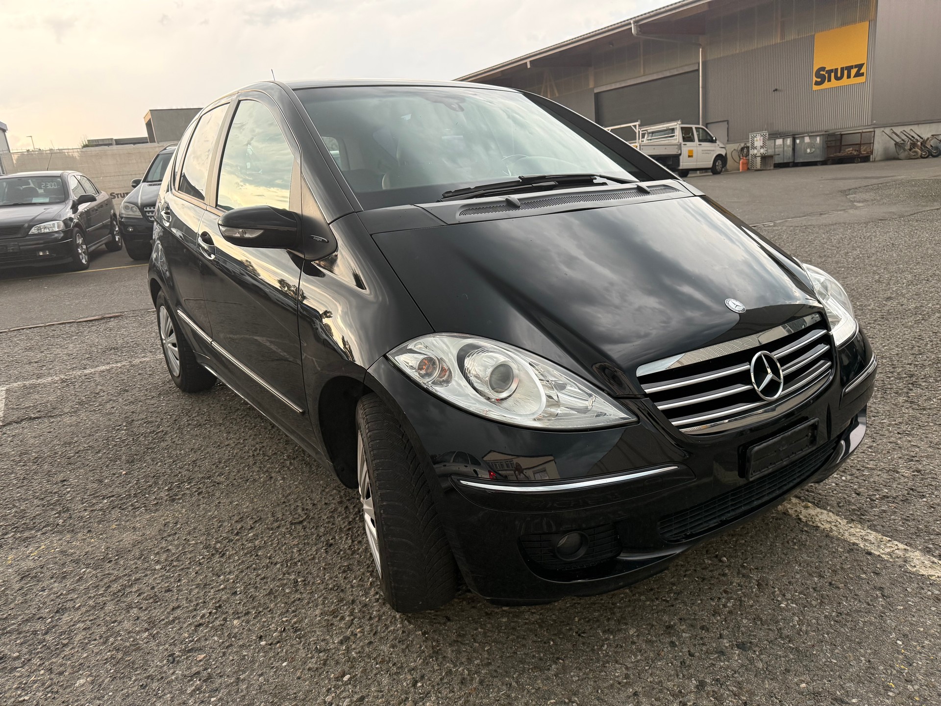 MERCEDES-BENZ A 170 Avantgarde-image-1