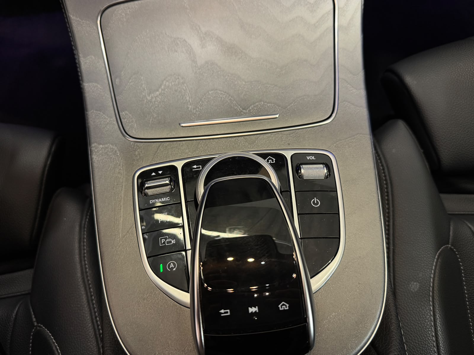 MERCEDES-BENZ CLS 350 AMG Line 9G-Tronic-image-18