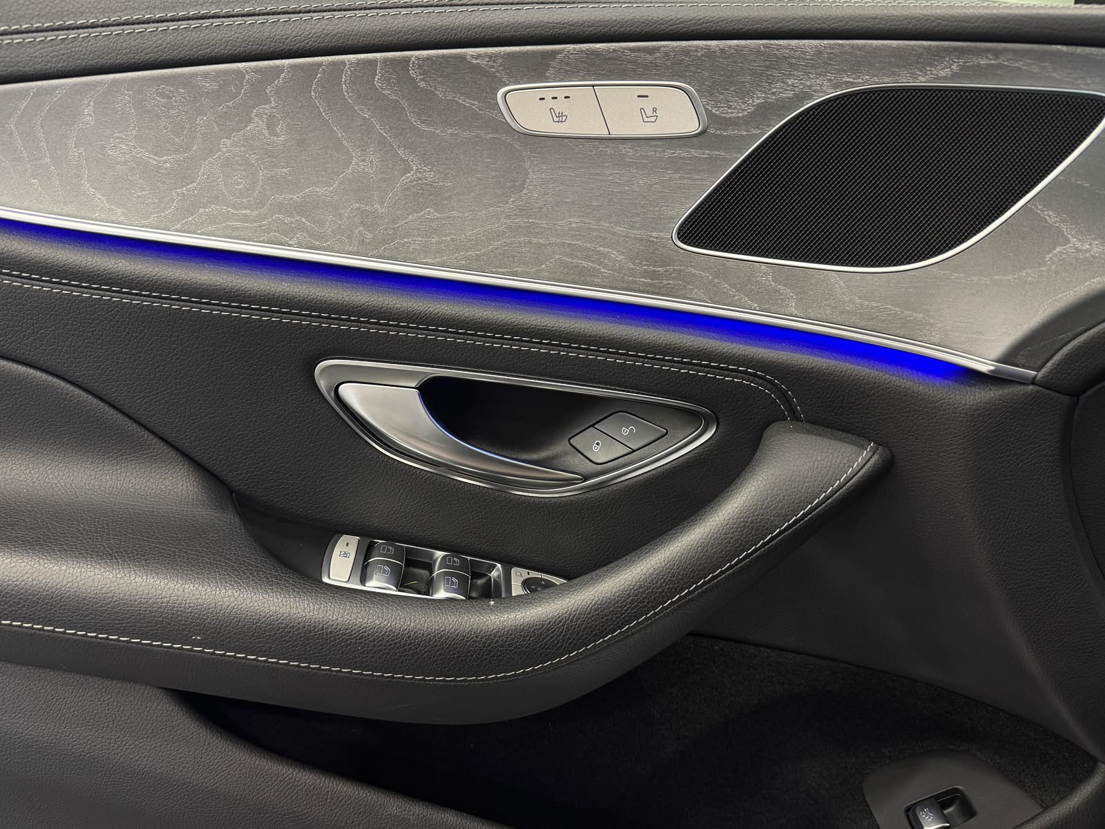 MERCEDES-BENZ CLS 350 AMG Line 9G-Tronic-image-15