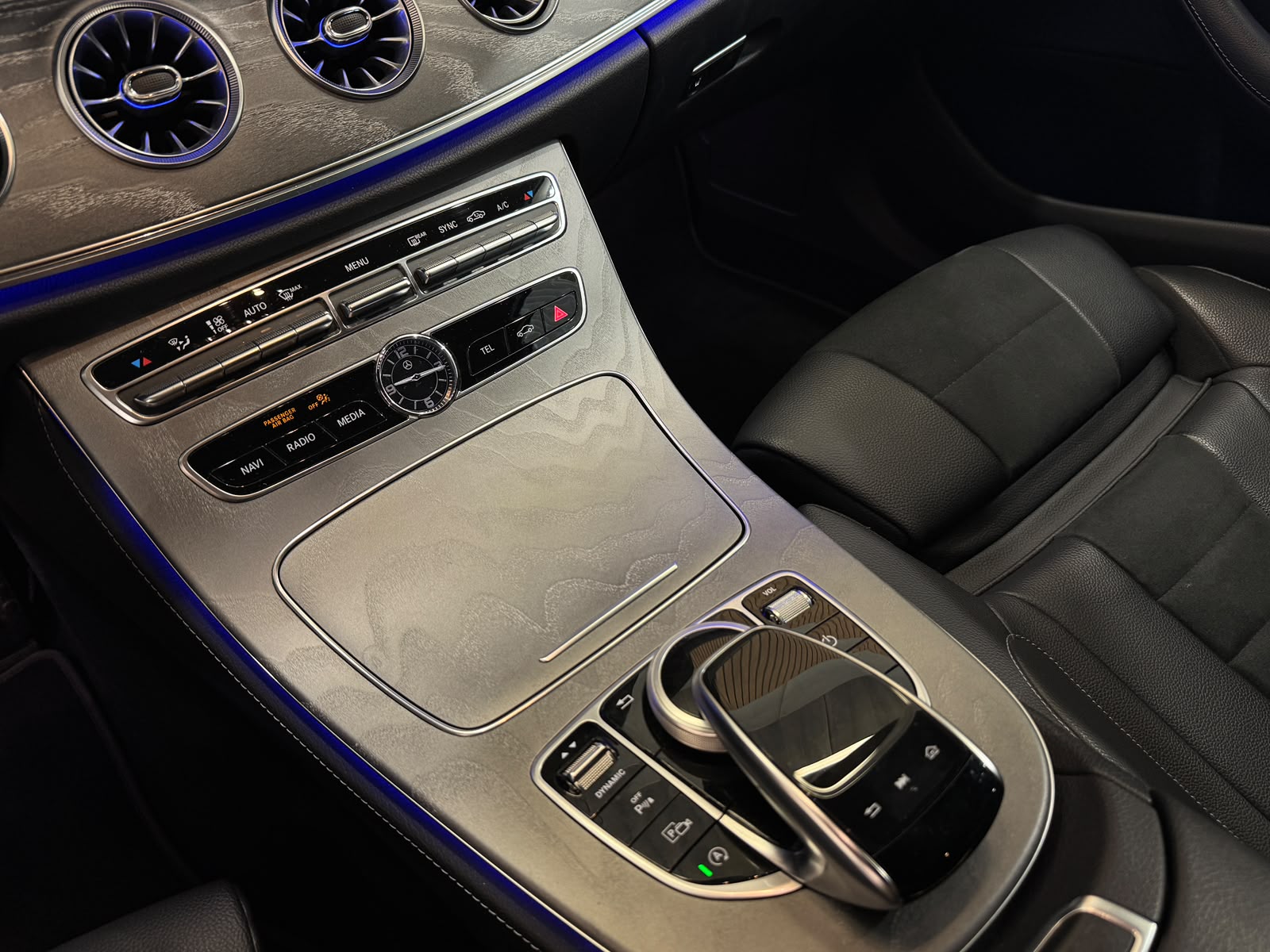 MERCEDES-BENZ CLS 350 AMG Line 9G-Tronic-image-17