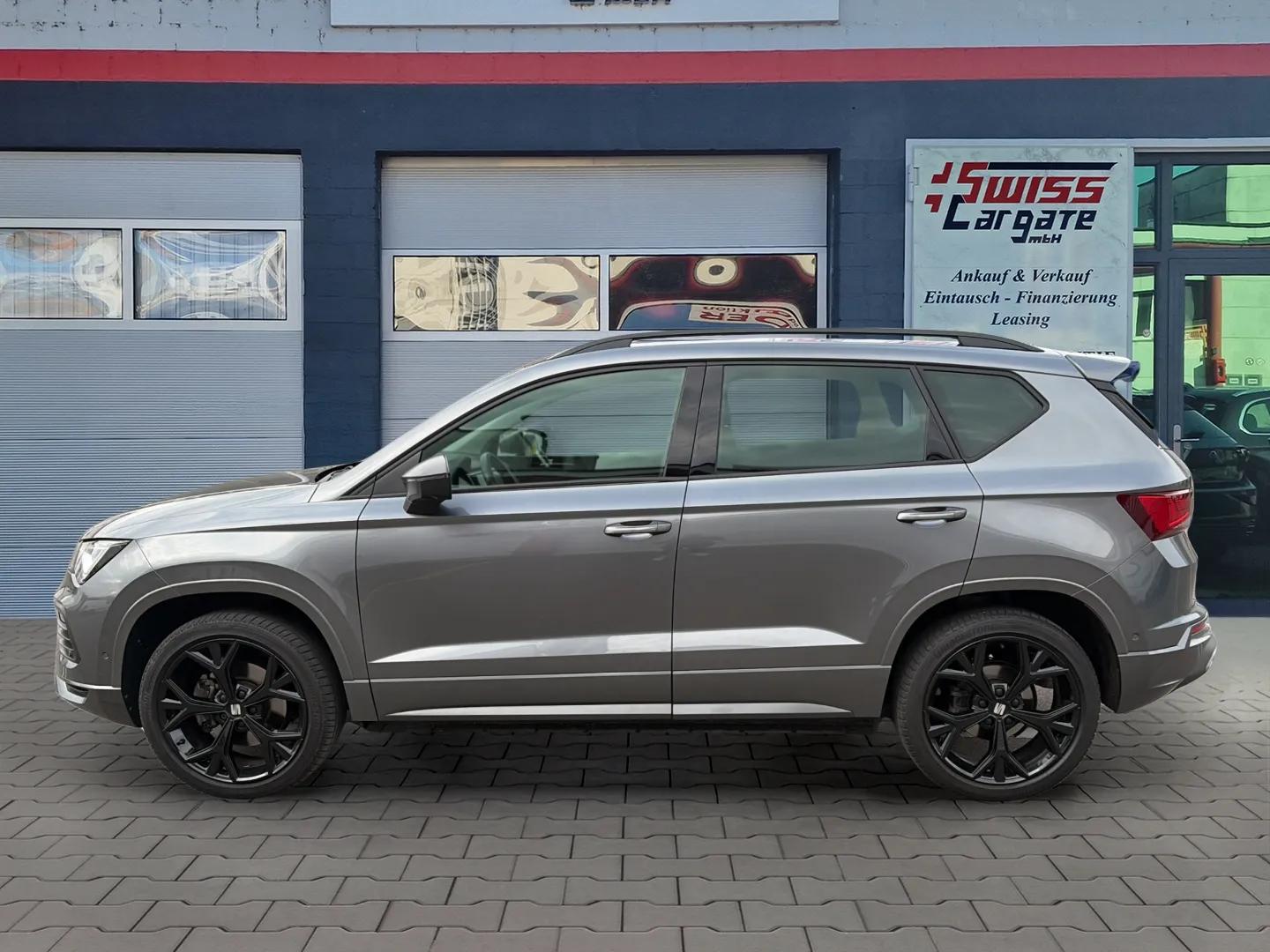 SEAT Ateca 2.0 TSI FR 4Drive DSG mit AHK & Panoramadach-showroom-element-3