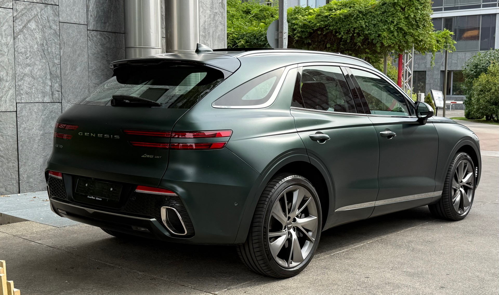 GENESIS GV70 2.5 TGDI Luxury AT8 AWD-image-1