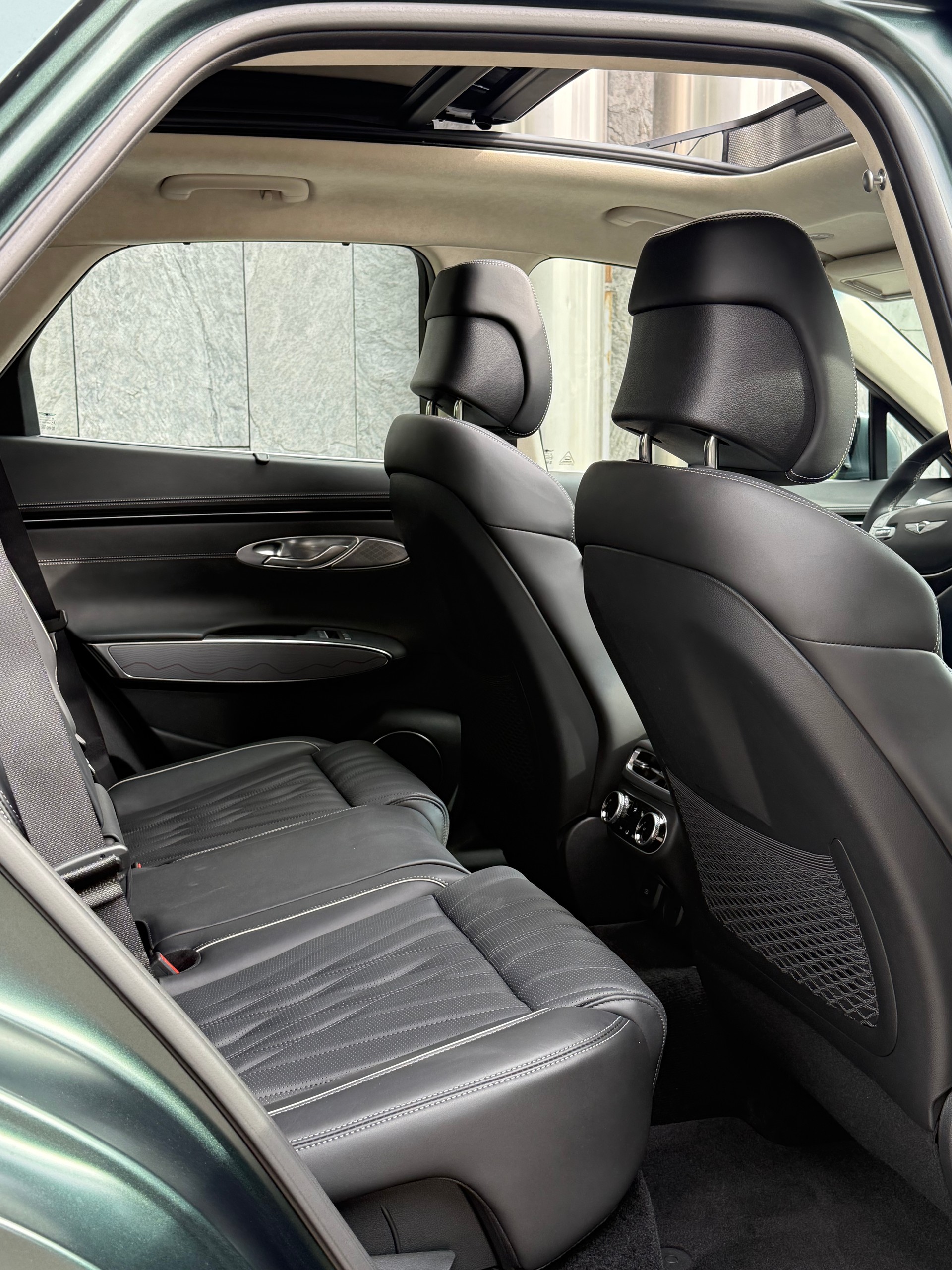 GENESIS GV70 2.5 TGDI Luxury AT8 AWD-image-8