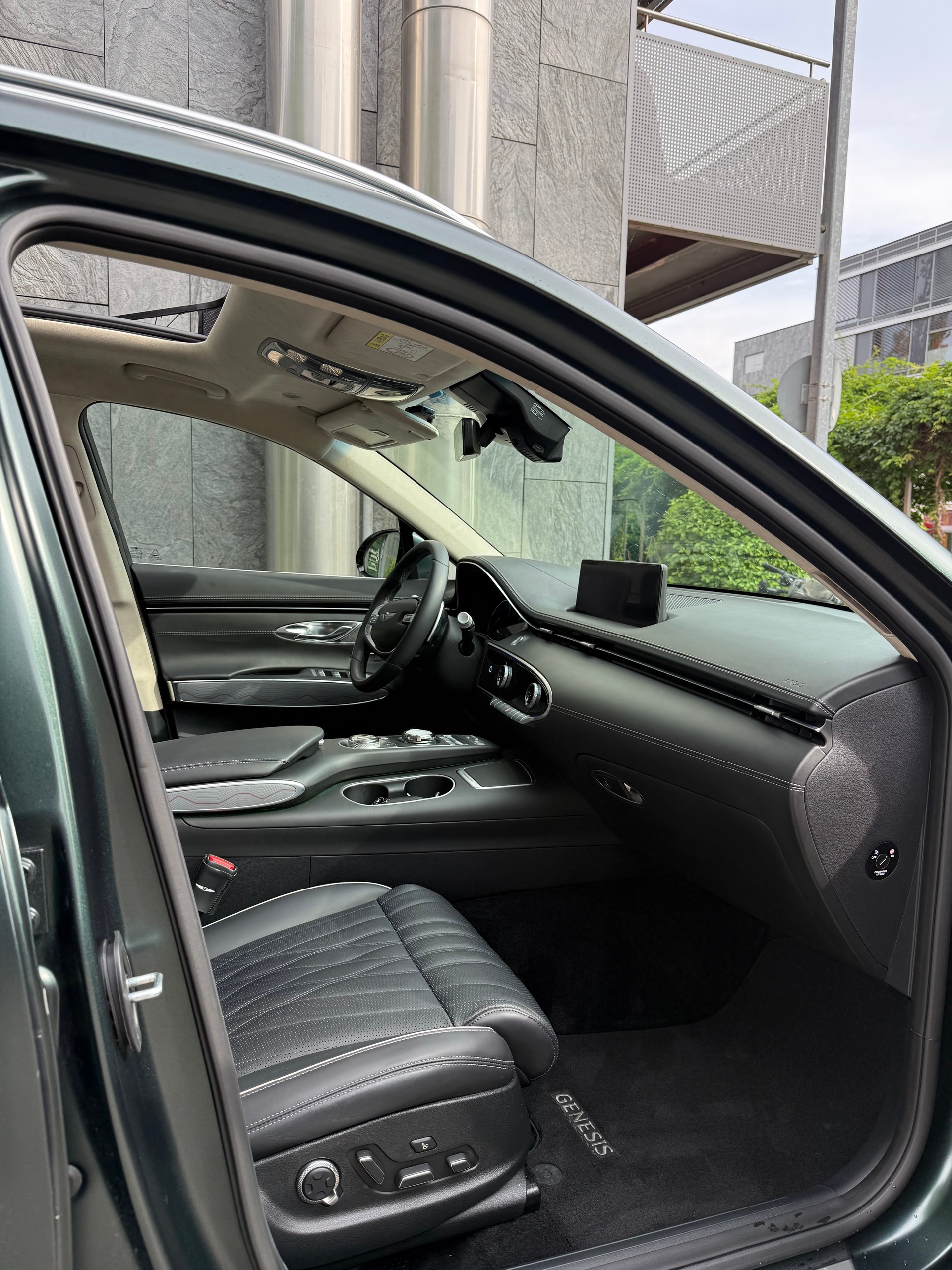 GENESIS GV70 2.5 TGDI Luxury AT8 AWD-image-7