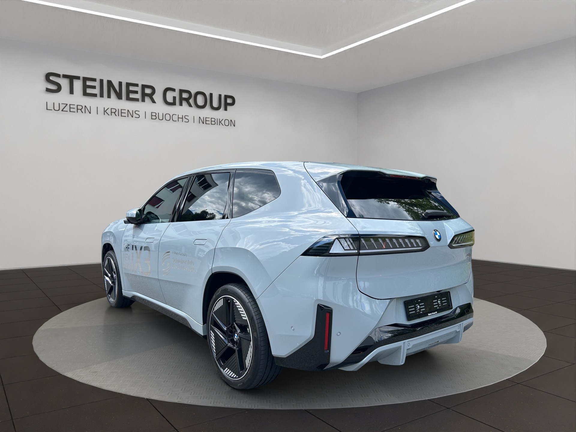 BMW iX3 50 xDrive M Sport-image-6