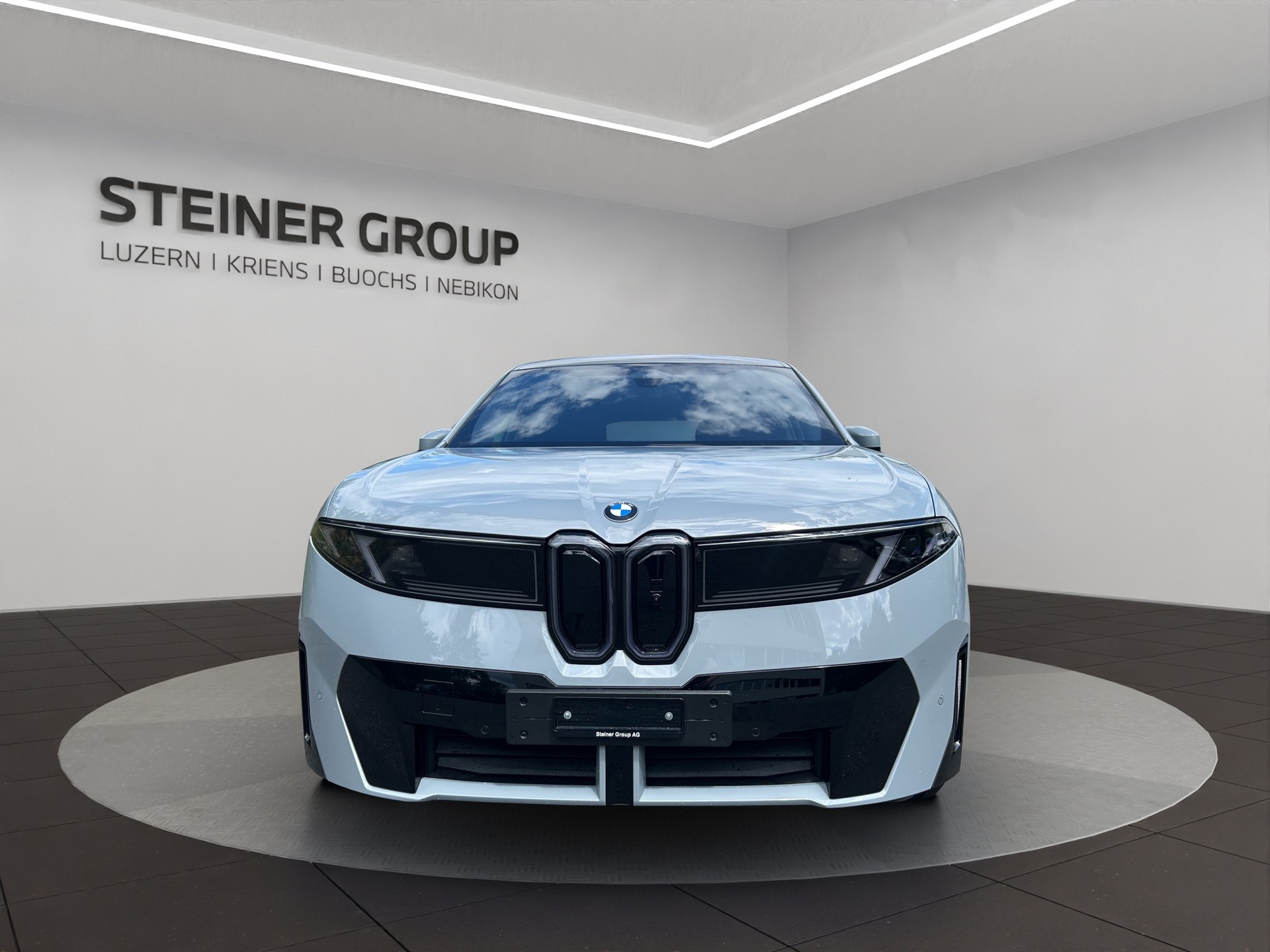 BMW iX3 50 xDrive M Sport-image-1
