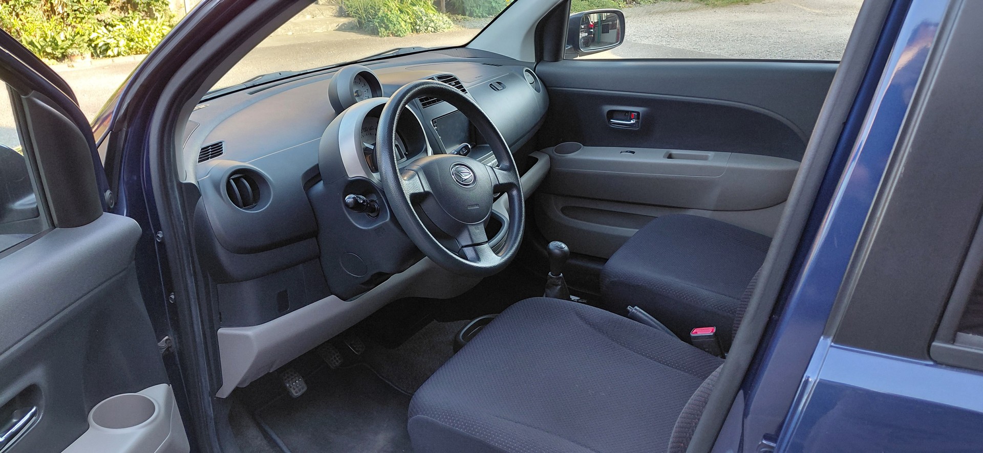DAIHATSU Sirion 1.3 eco-4WD-image-7