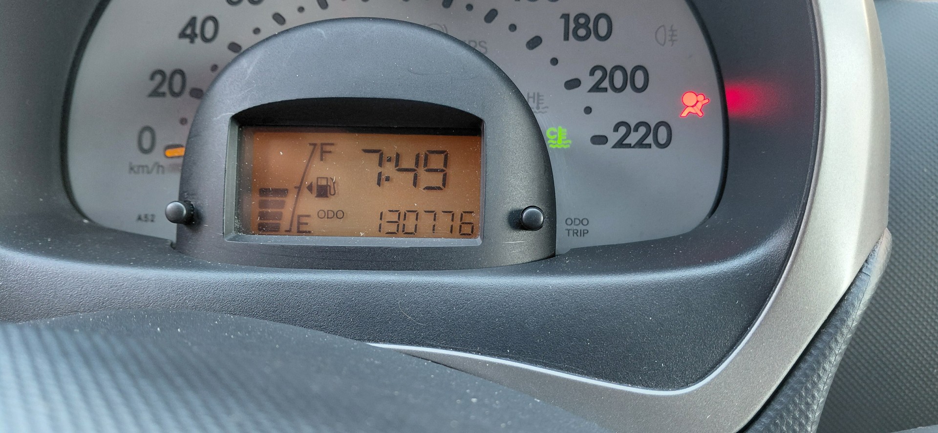 DAIHATSU Sirion 1.3 eco-4WD-image-11