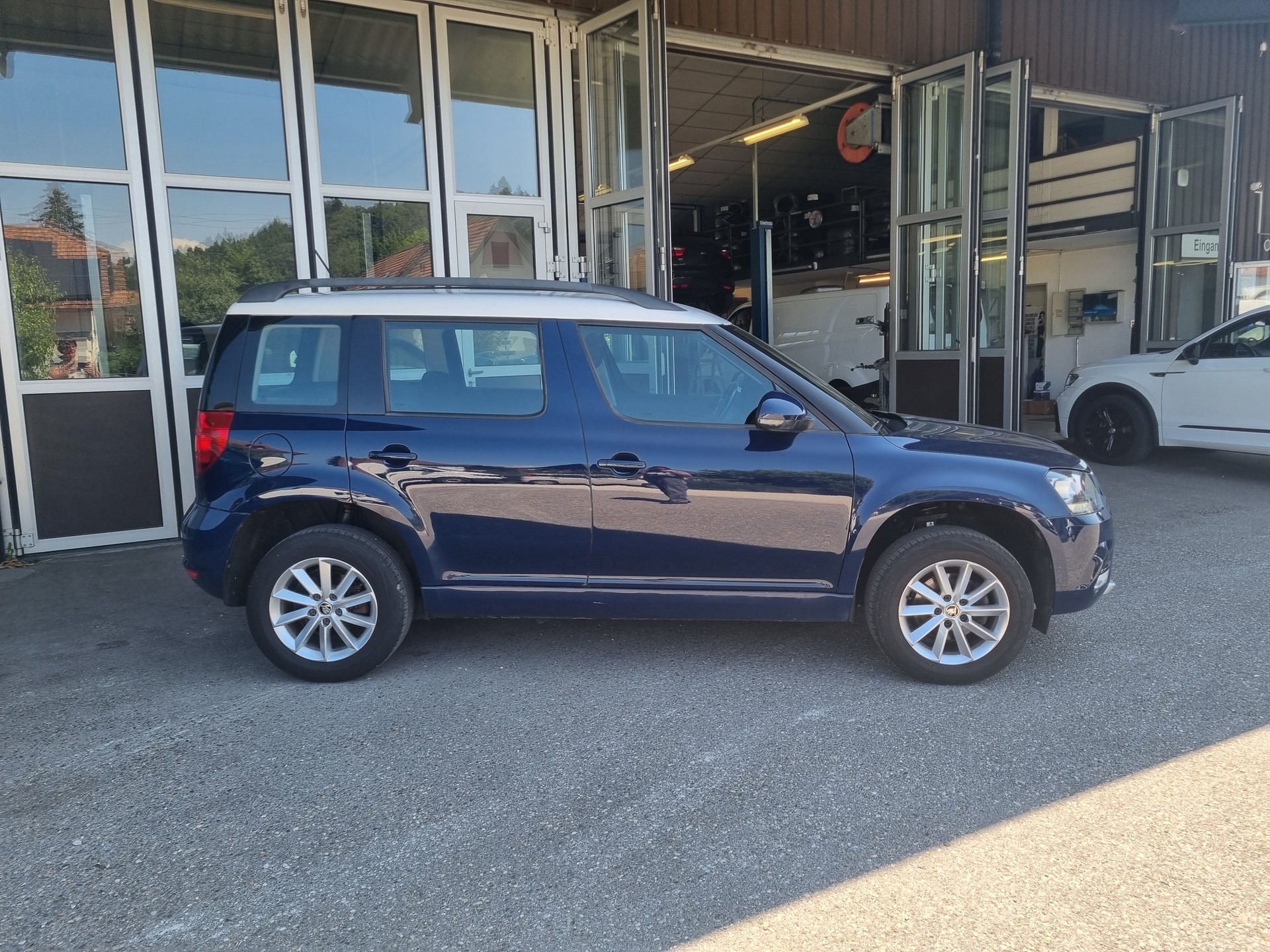 SKODA Yeti 1.4 TSI Active 4x4-showroom-element-2