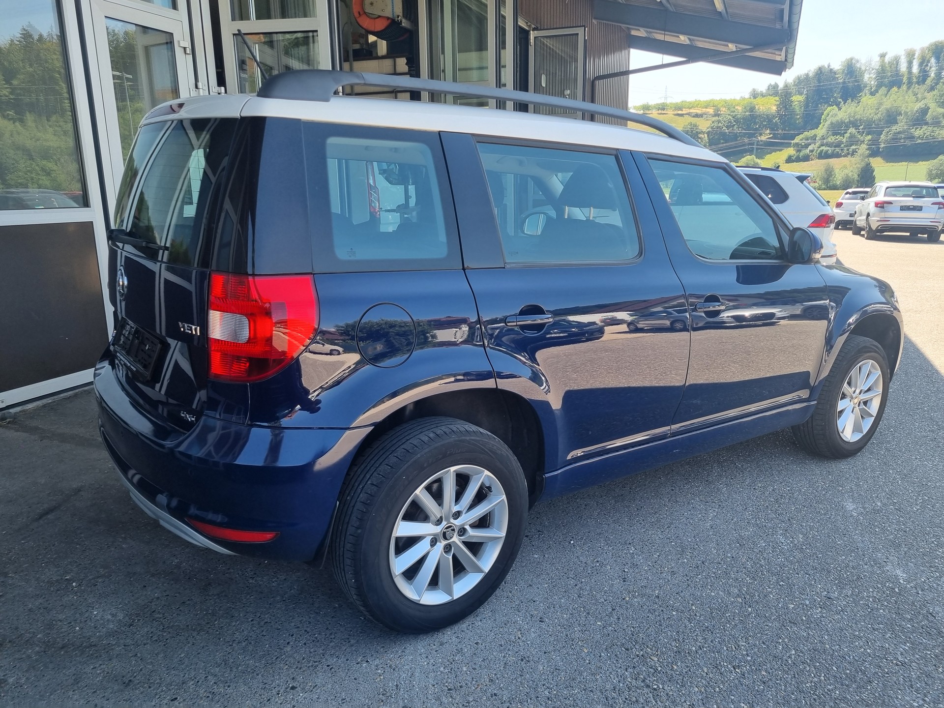 SKODA Yeti 1.4 TSI Active 4x4-showroom-element-3