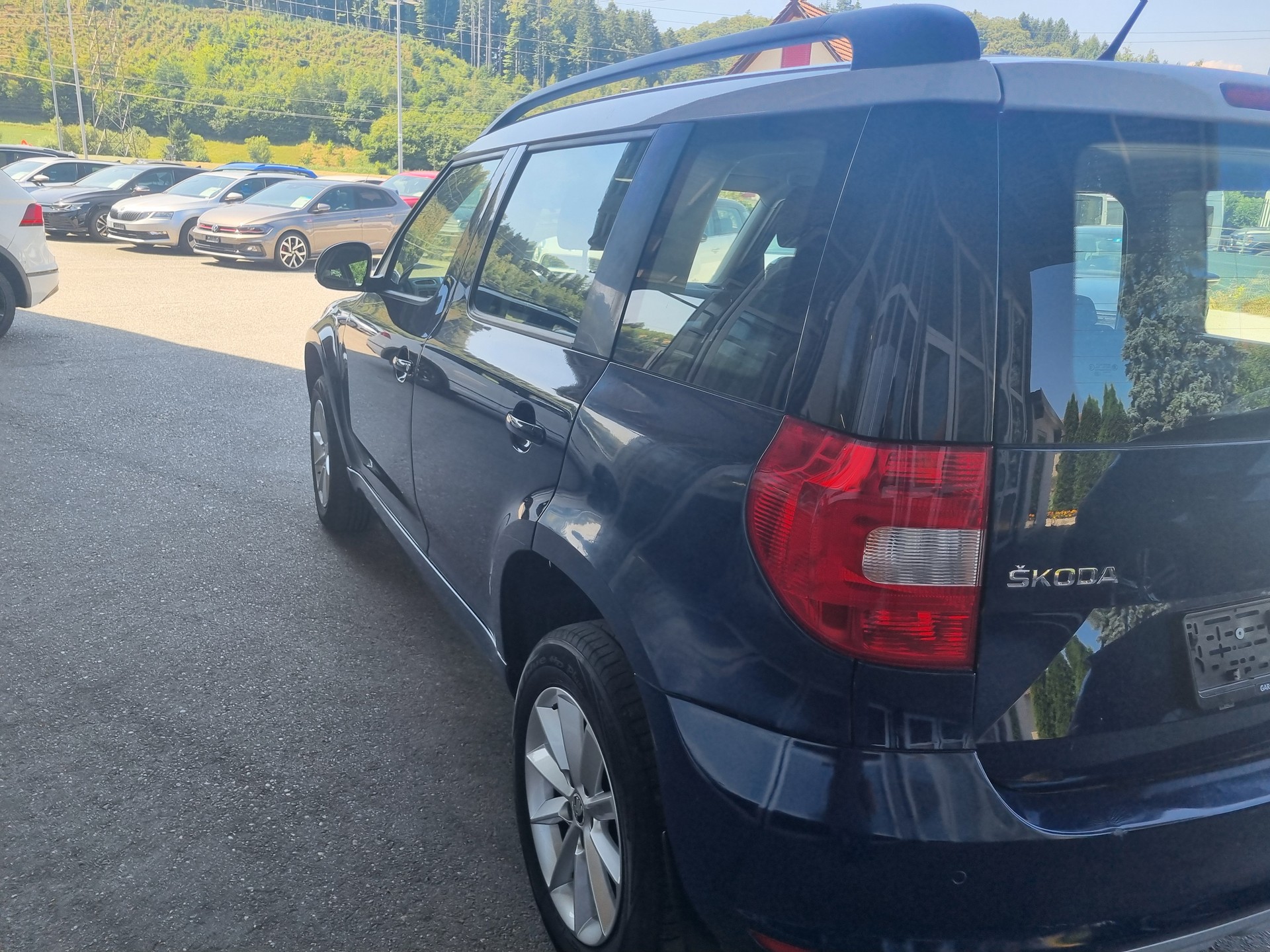 SKODA Yeti 1.4 TSI Active 4x4-image-5